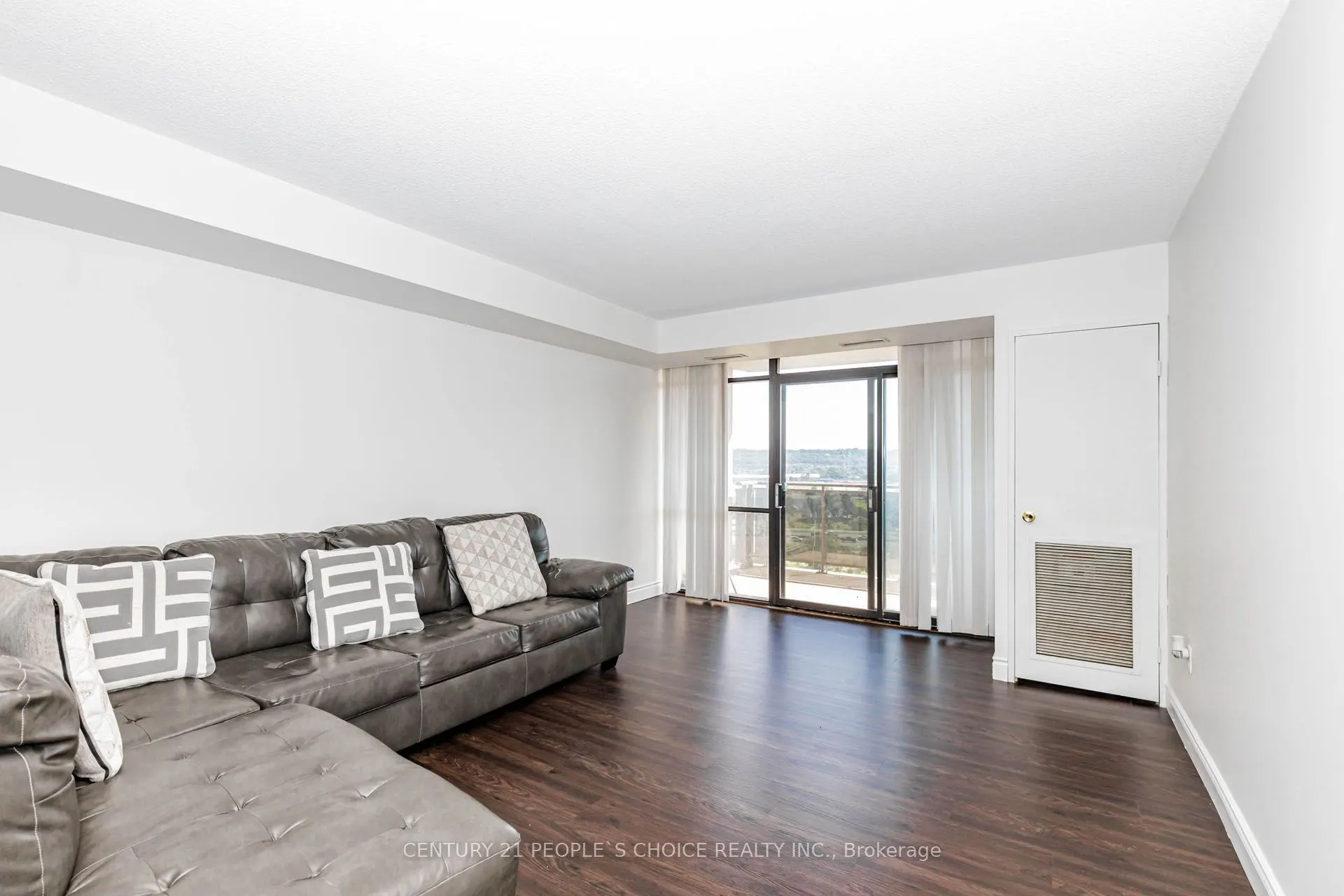 301 FRANCES Avenue #1203