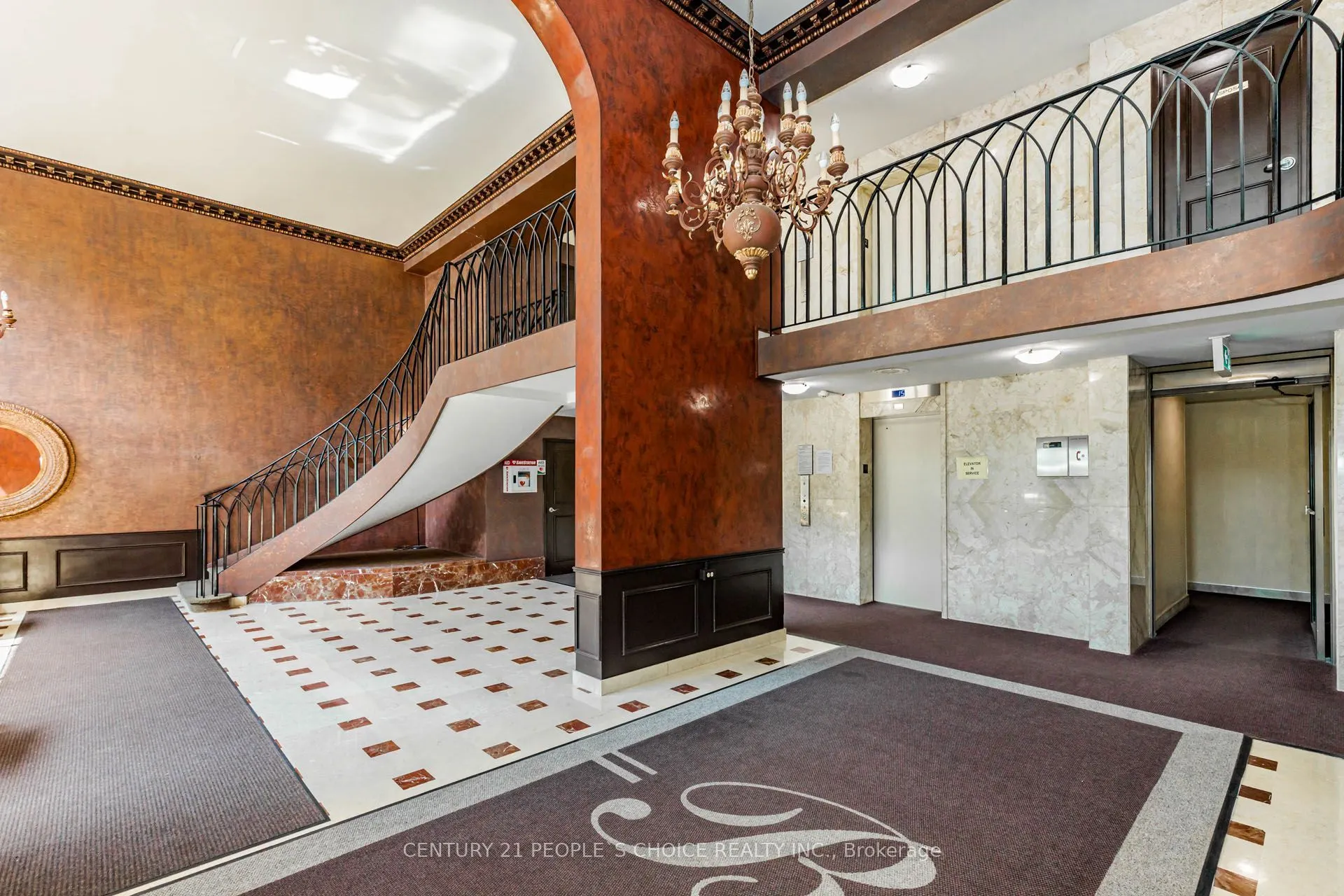 301 FRANCES Avenue #1203