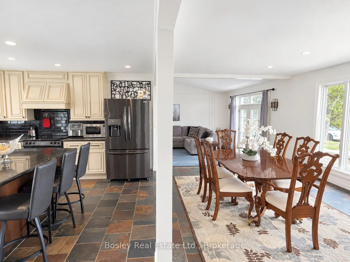357190 The Blue Mountain Meaford Townline