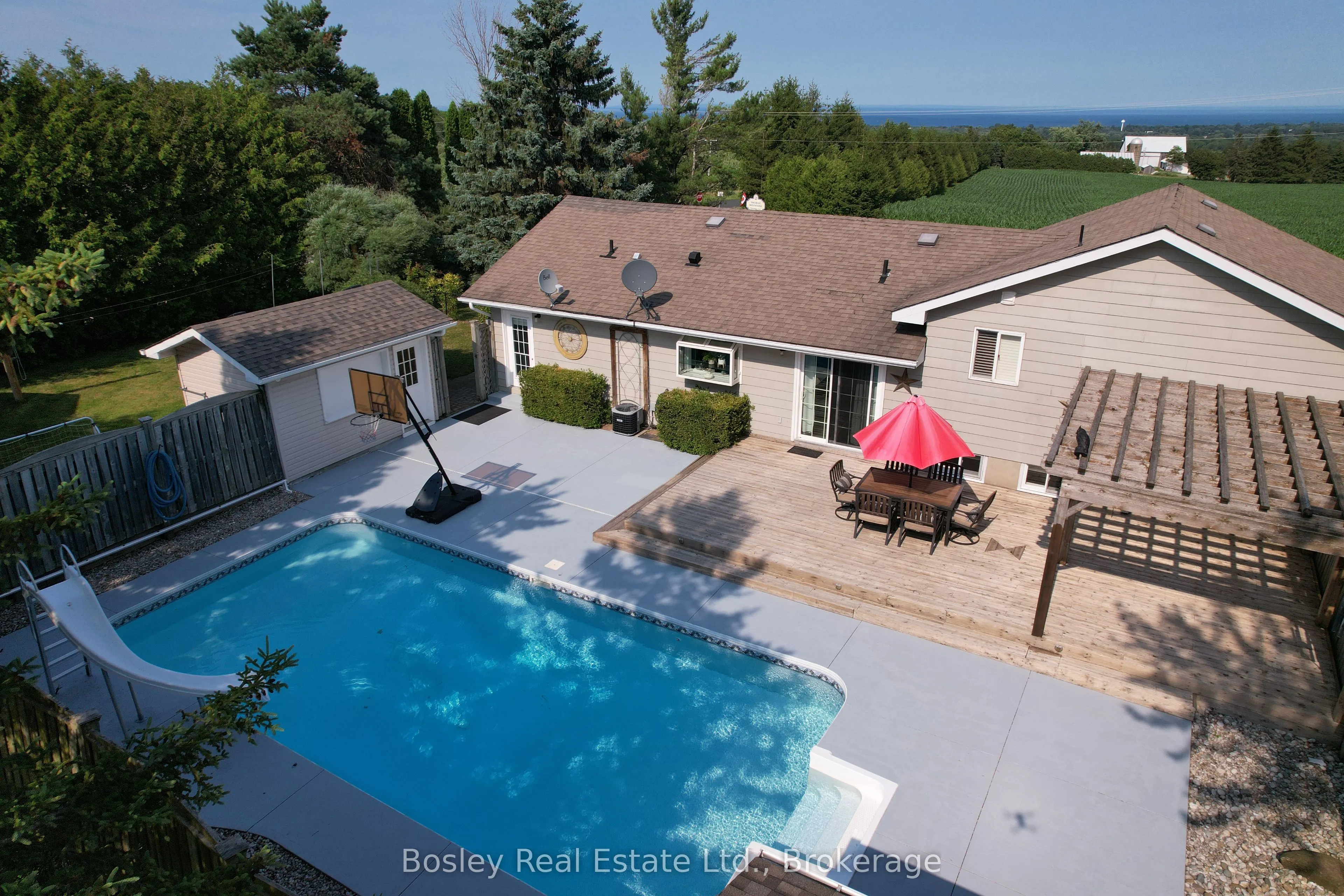 357190 The Blue Mountain Meaford Townline