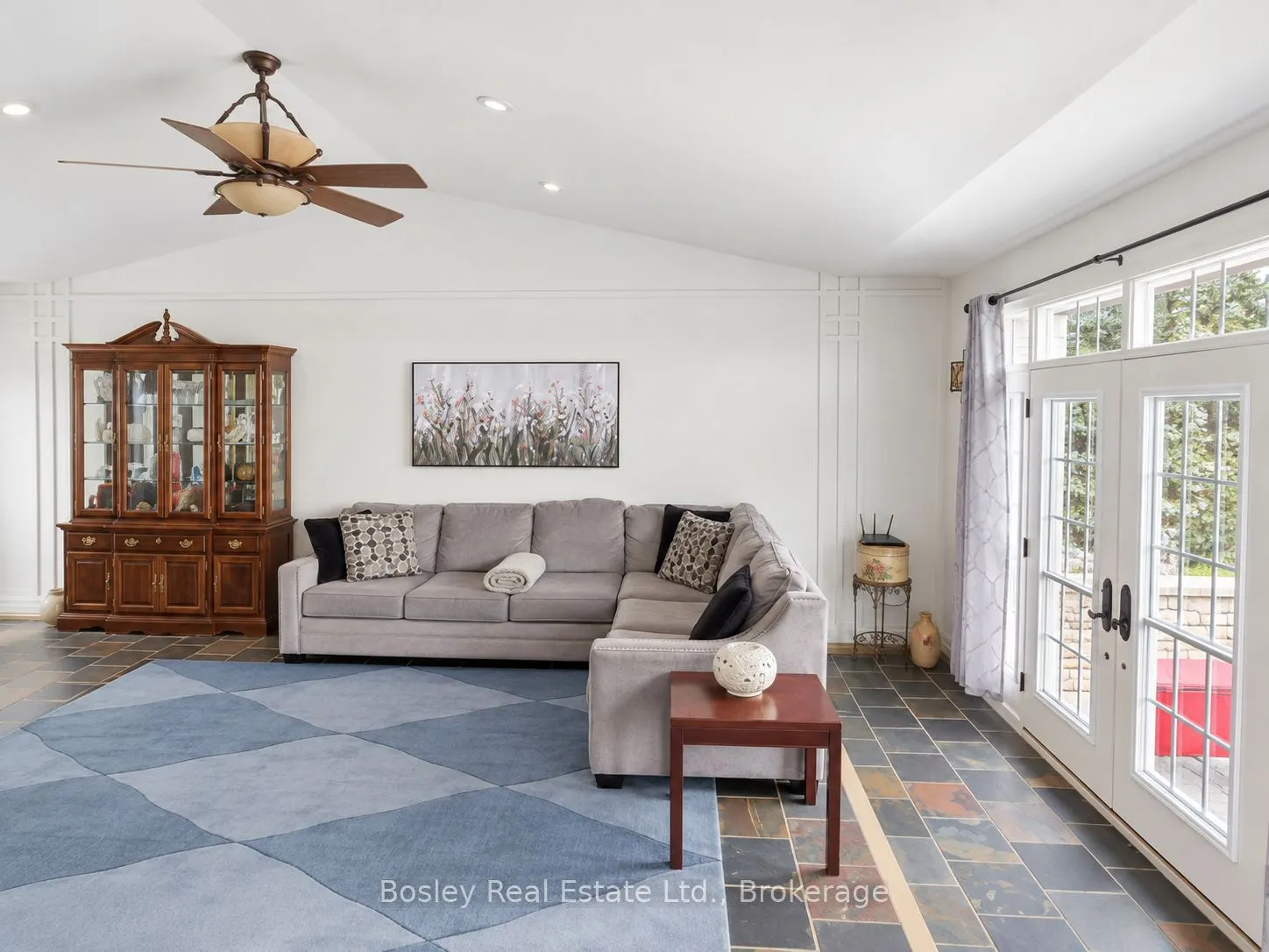 357190 The Blue Mountain Meaford Townline