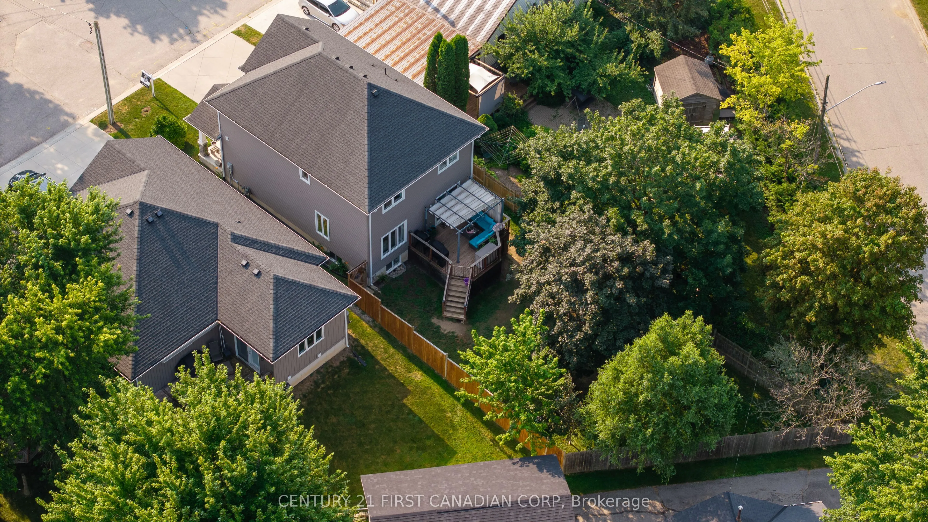 279 Oak Street