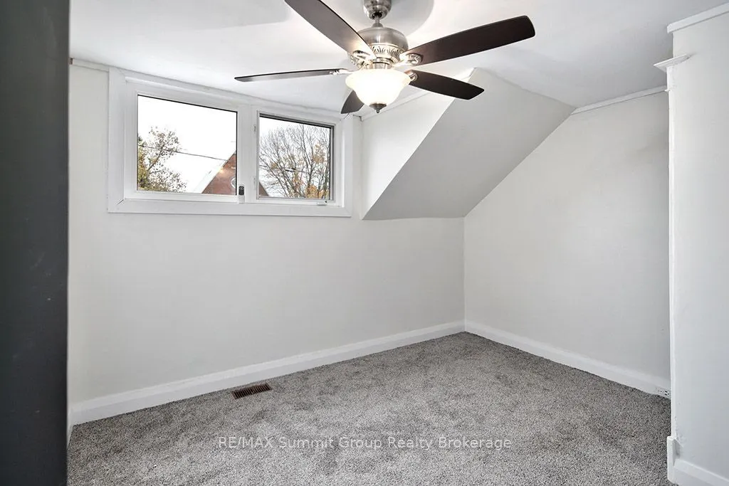 151 Main Street E