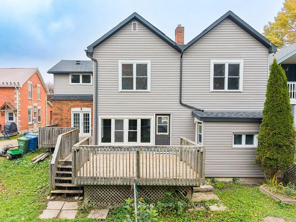 151 Main Street E