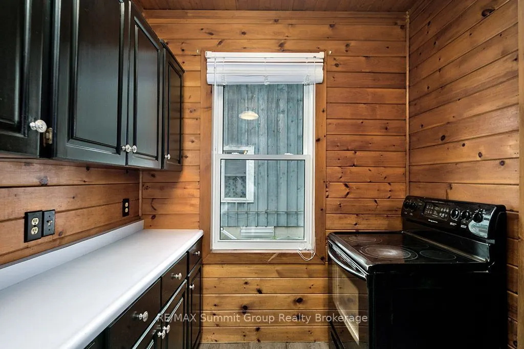 151 Main Street E