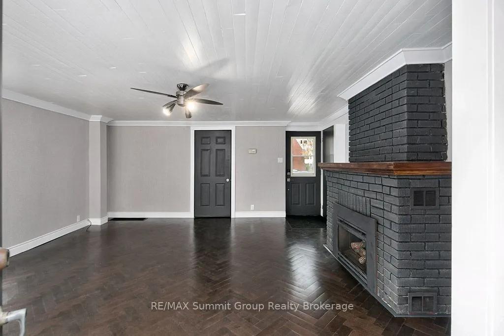 151 Main Street E