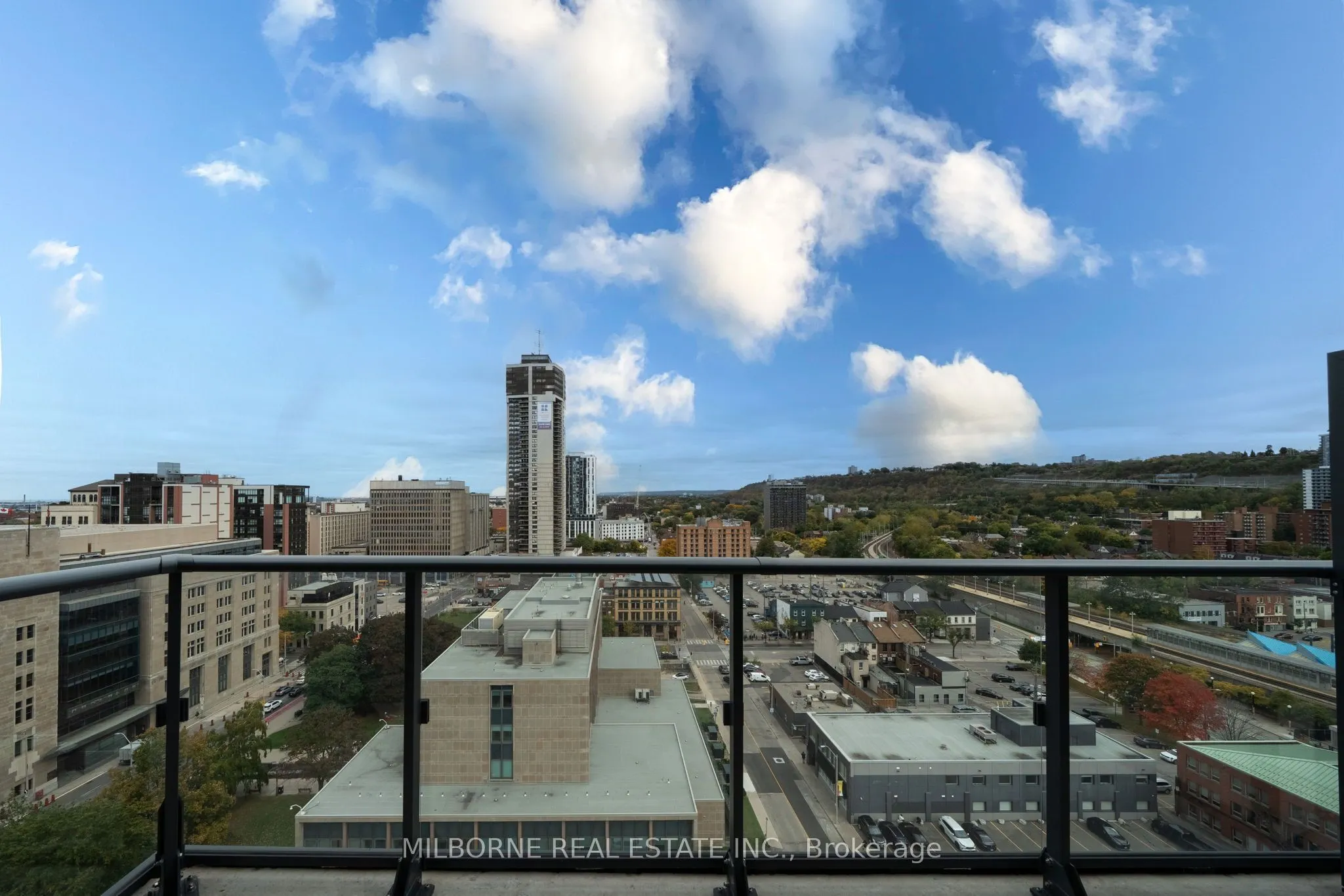 75 James Street S #1511