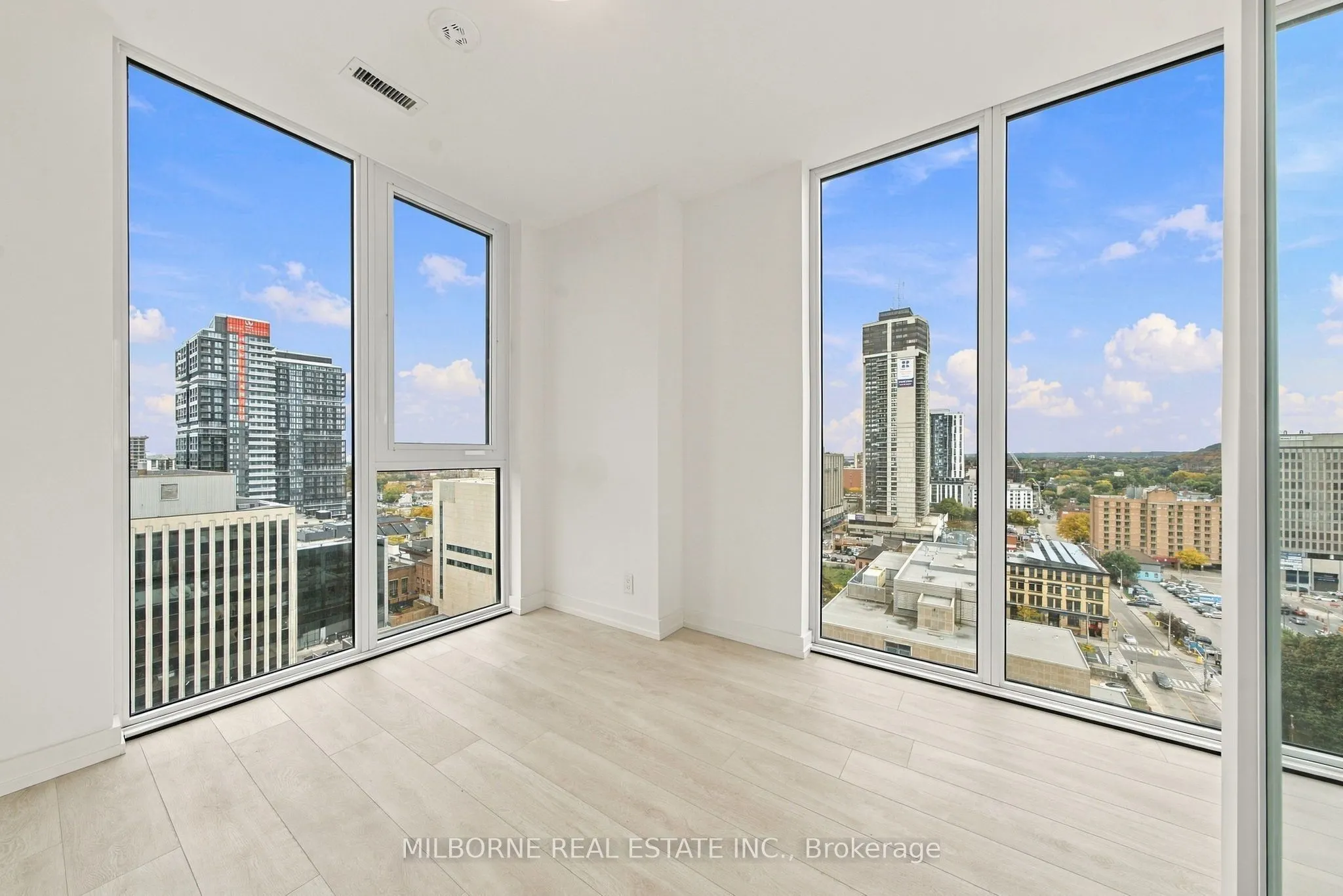 75 James Street S #1511