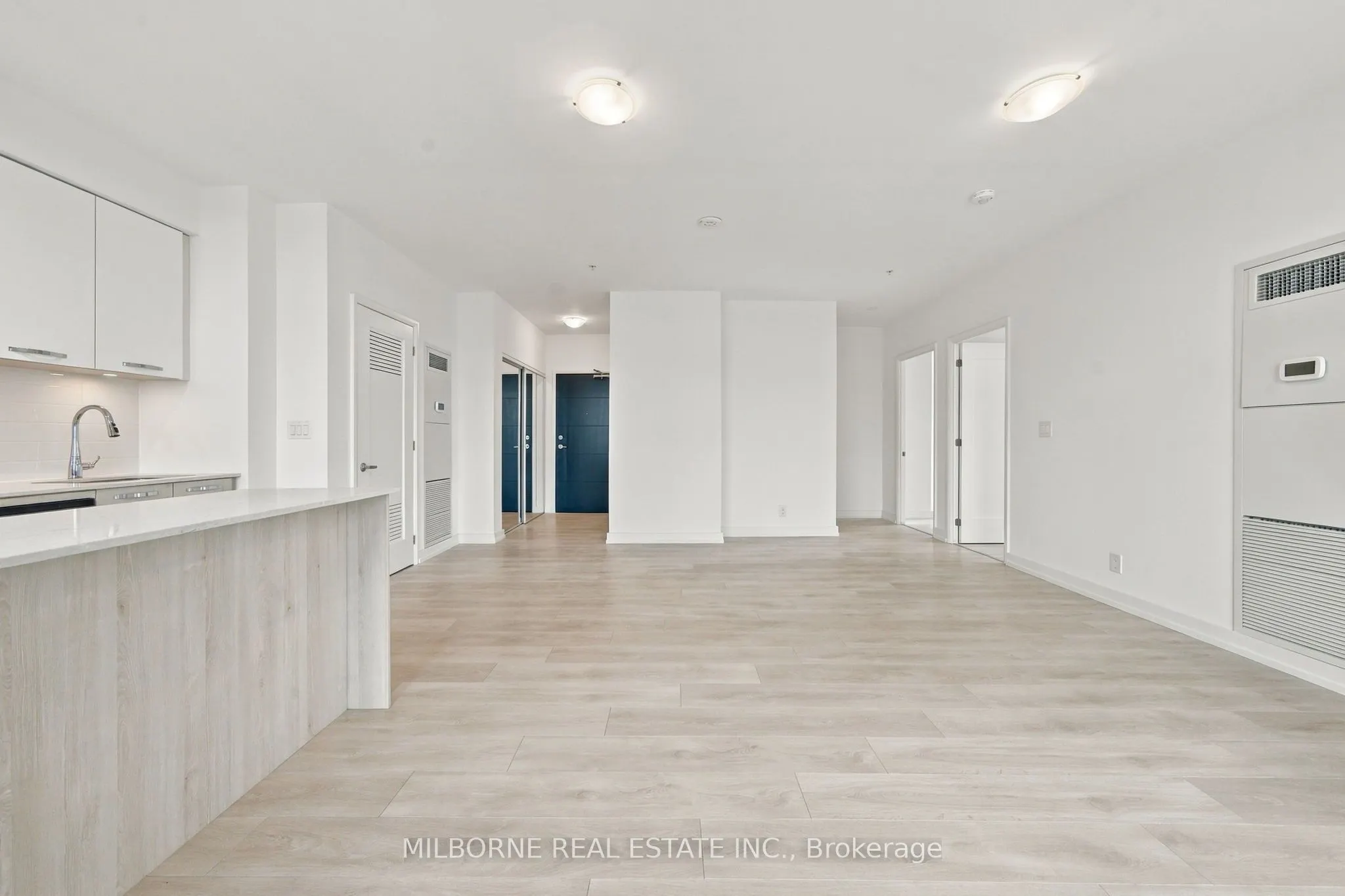 75 James Street S #1511