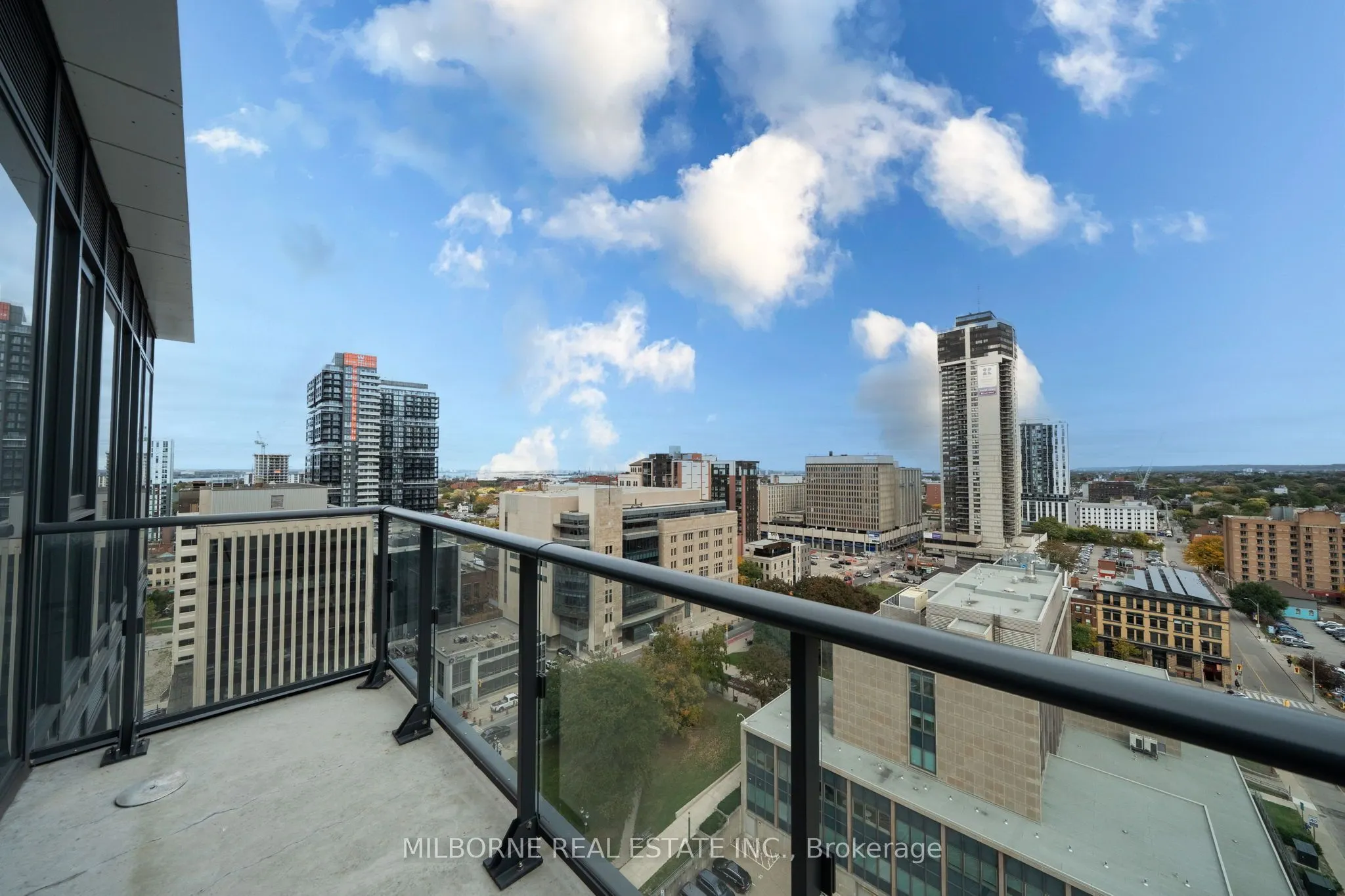 75 James Street S #1511