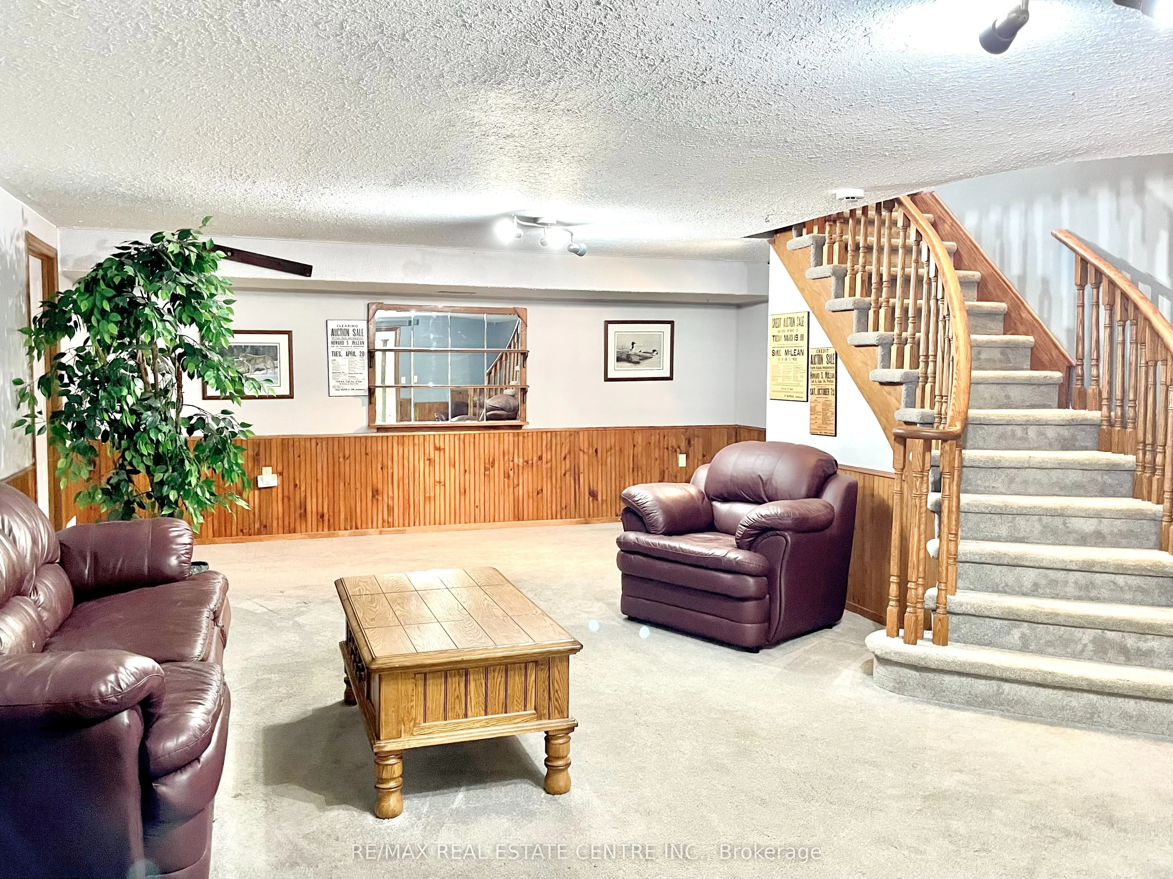 485471 30 Side Road