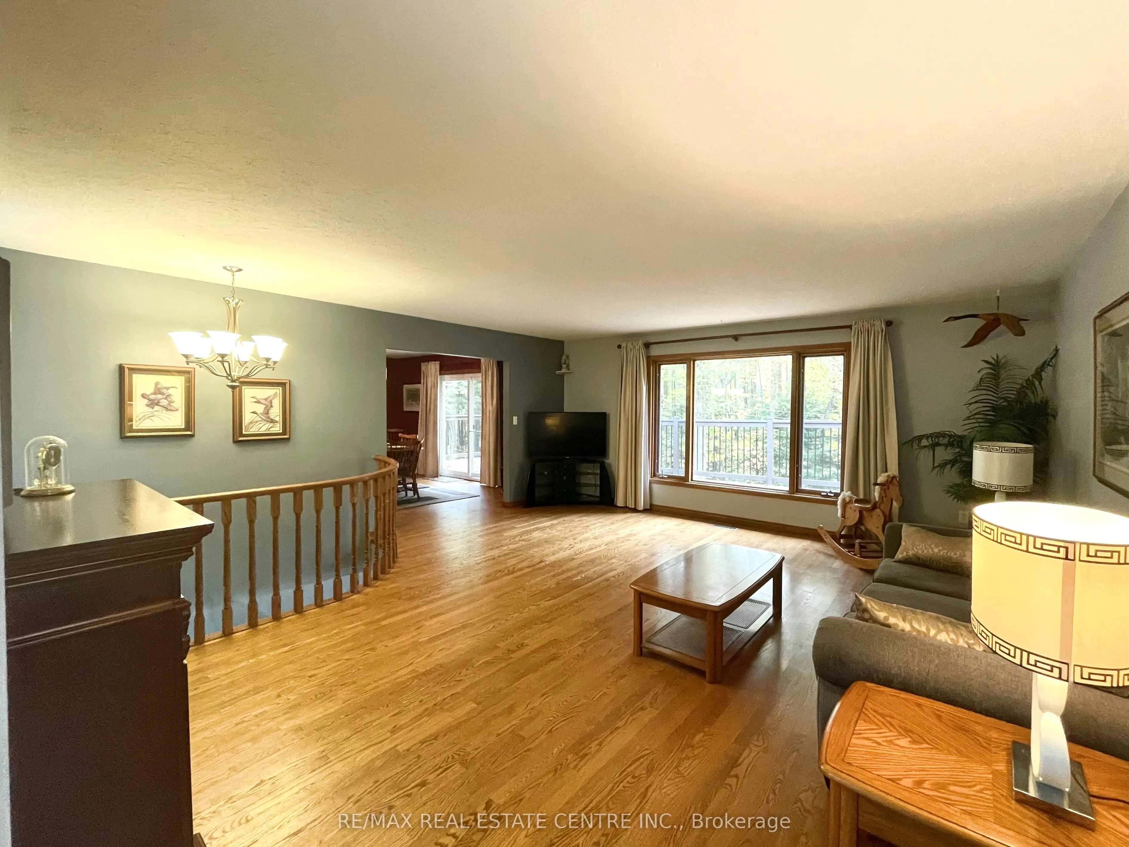 485471 30 Side Road