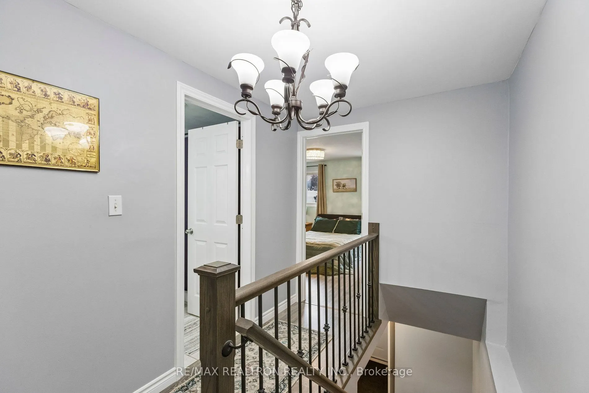 298D Bluevale Street N #15