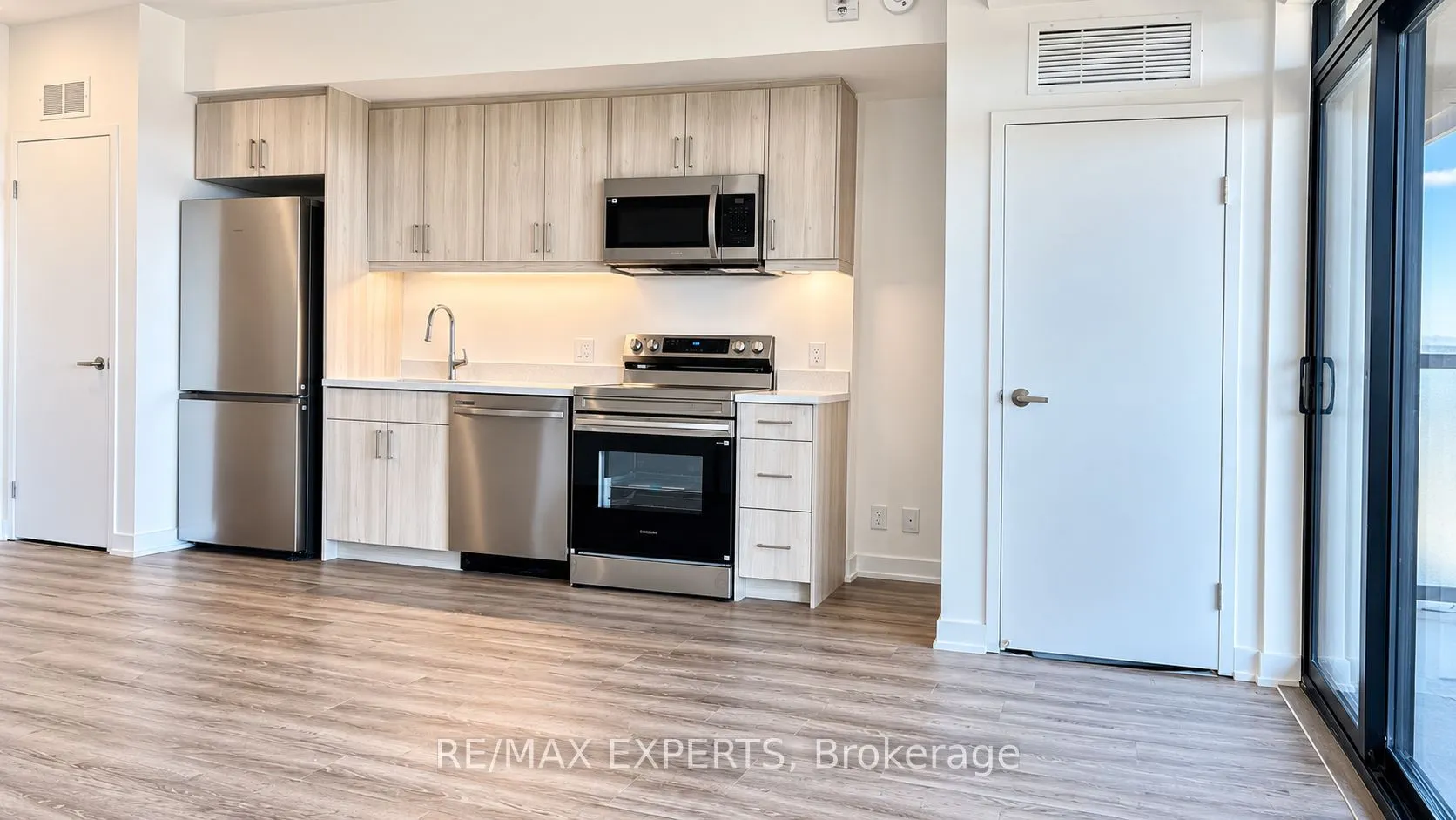 350 Prince Charles Drive #336