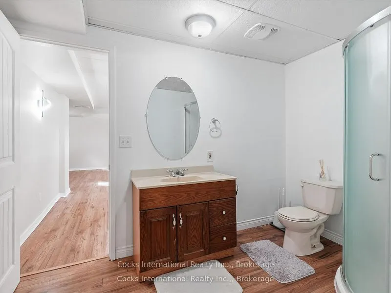 36 Susan Street W