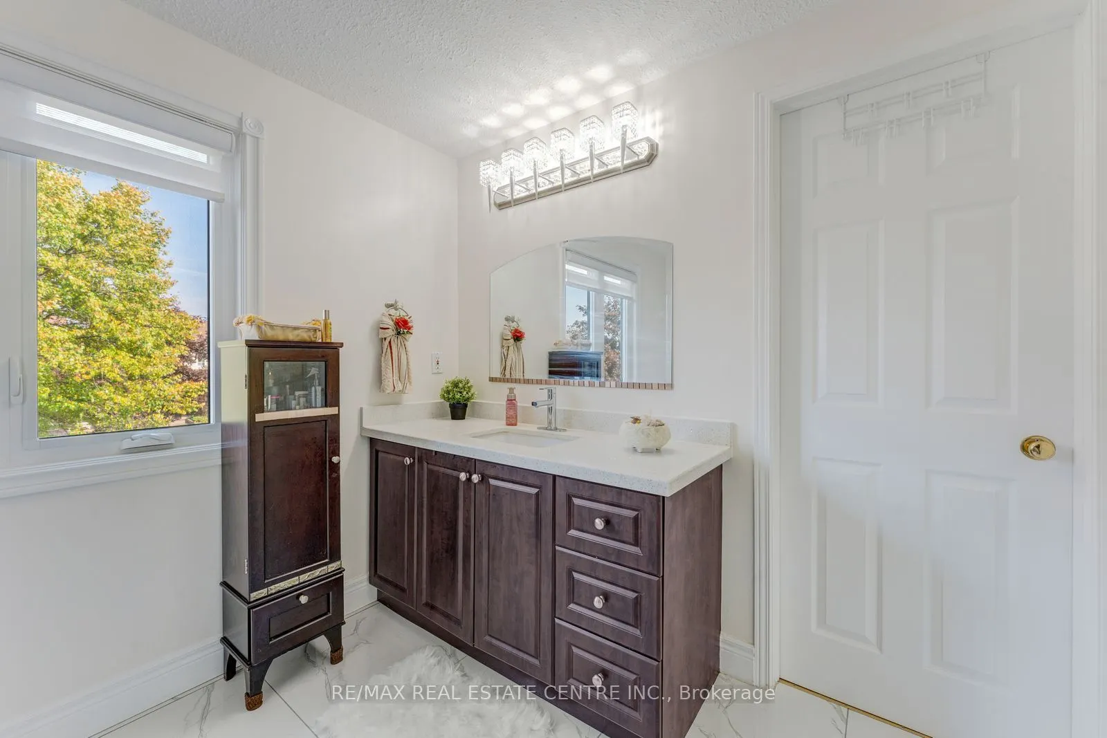 52 Crawford Crescent