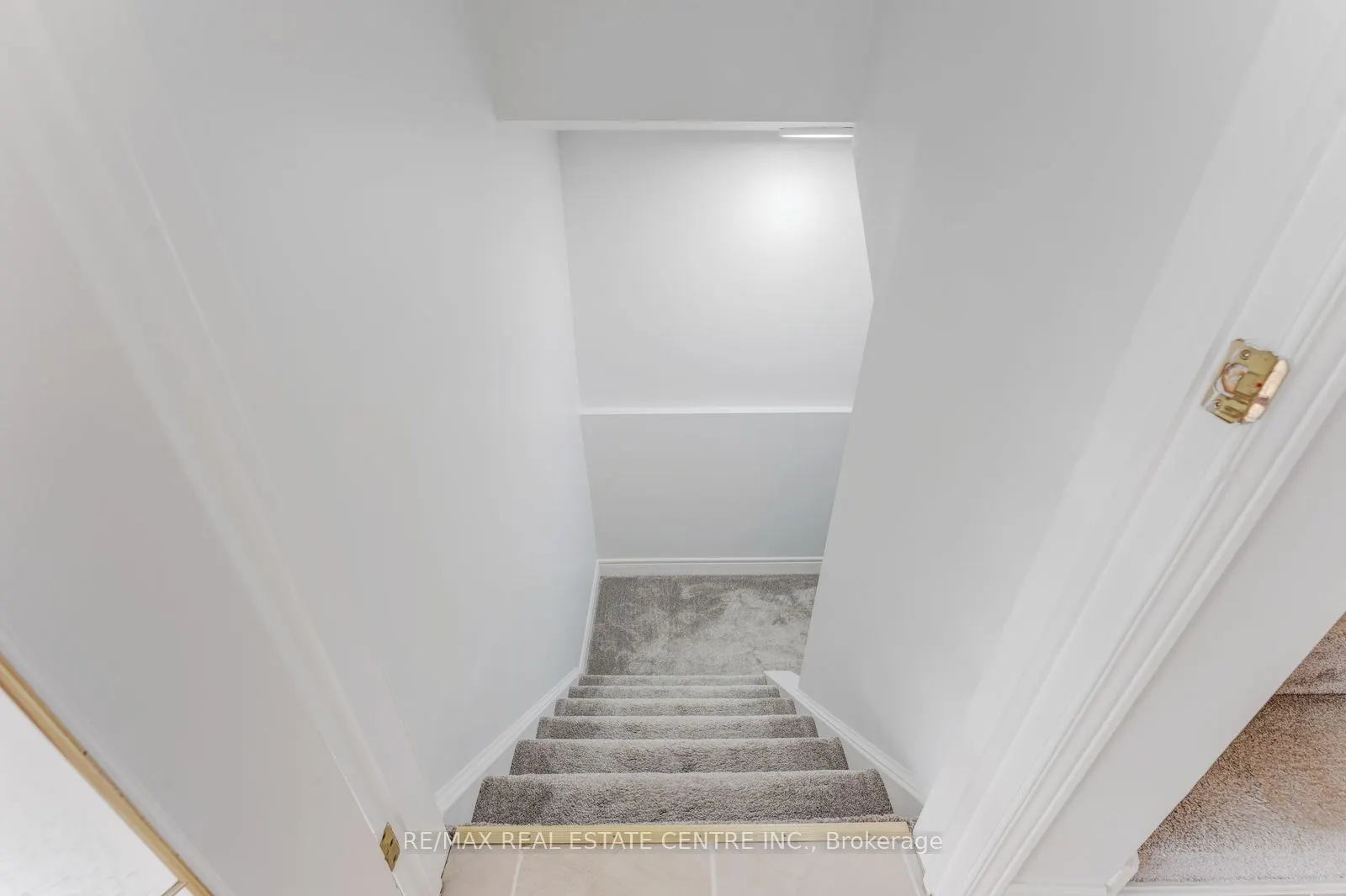 52 Crawford Crescent