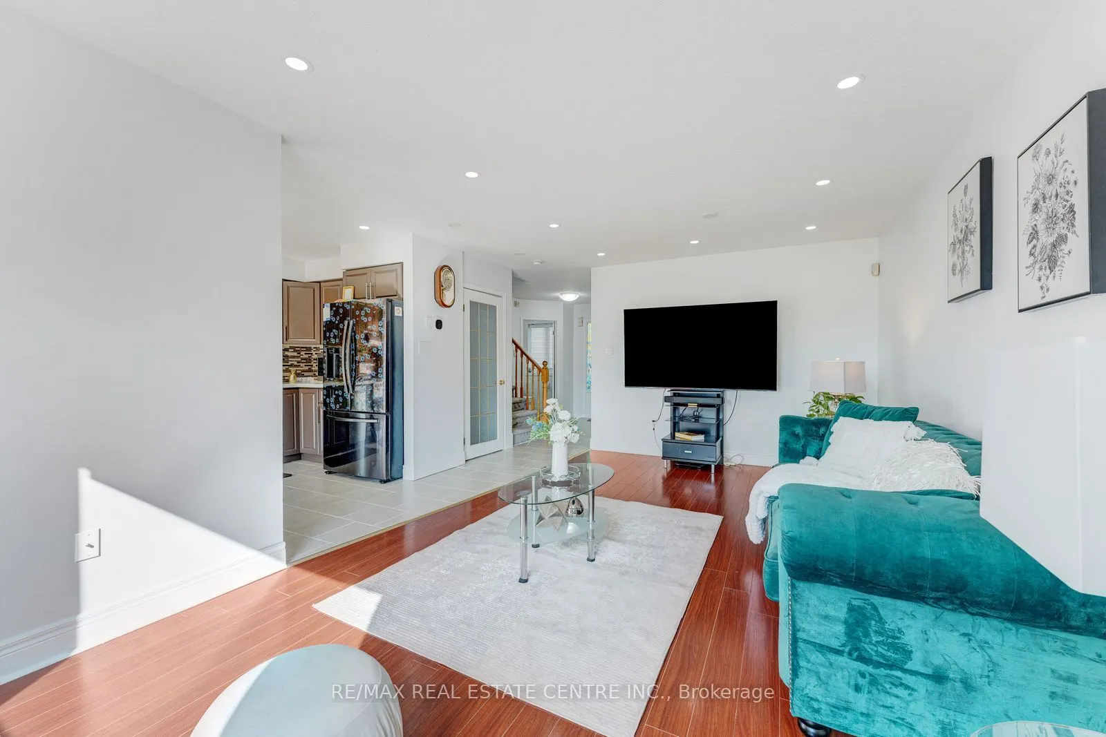 52 Crawford Crescent