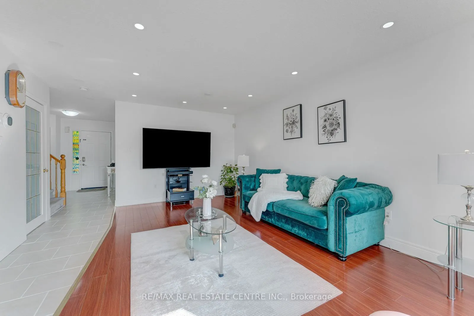 52 Crawford Crescent