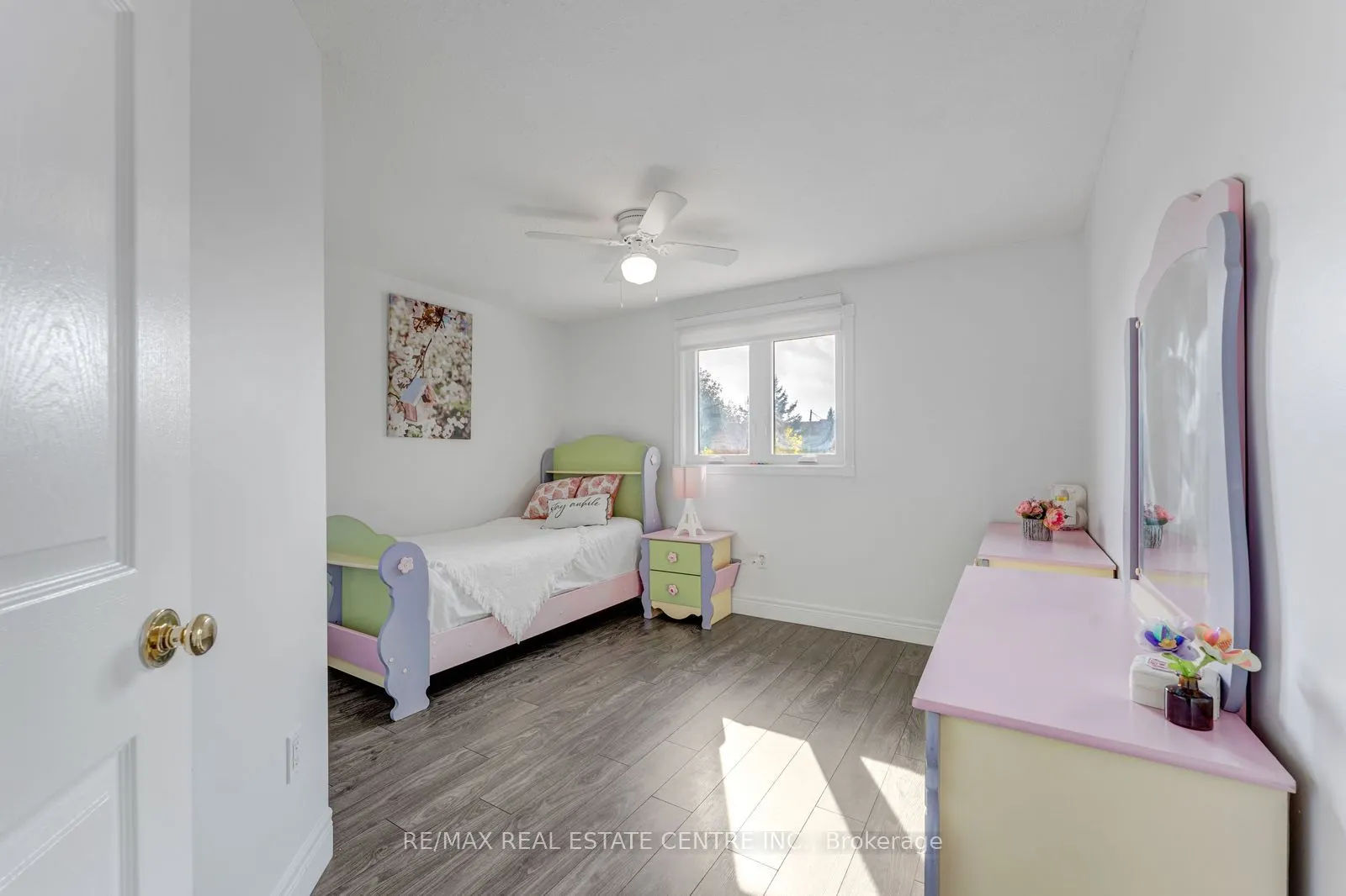 52 Crawford Crescent