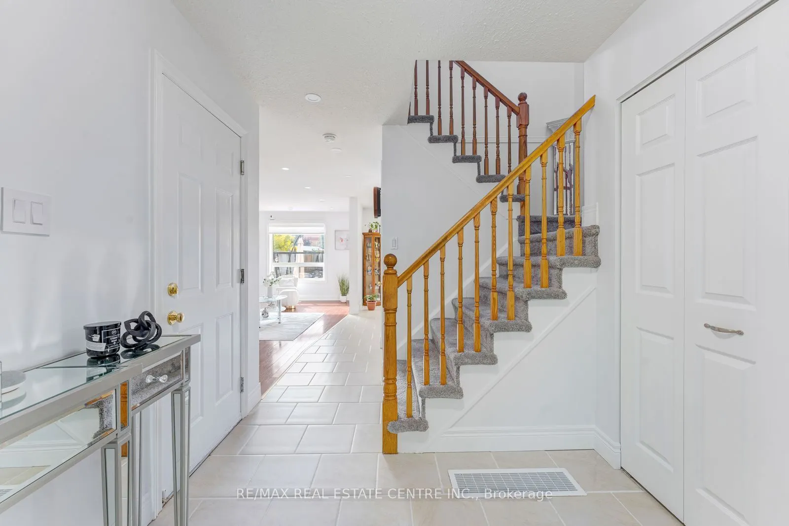 52 Crawford Crescent