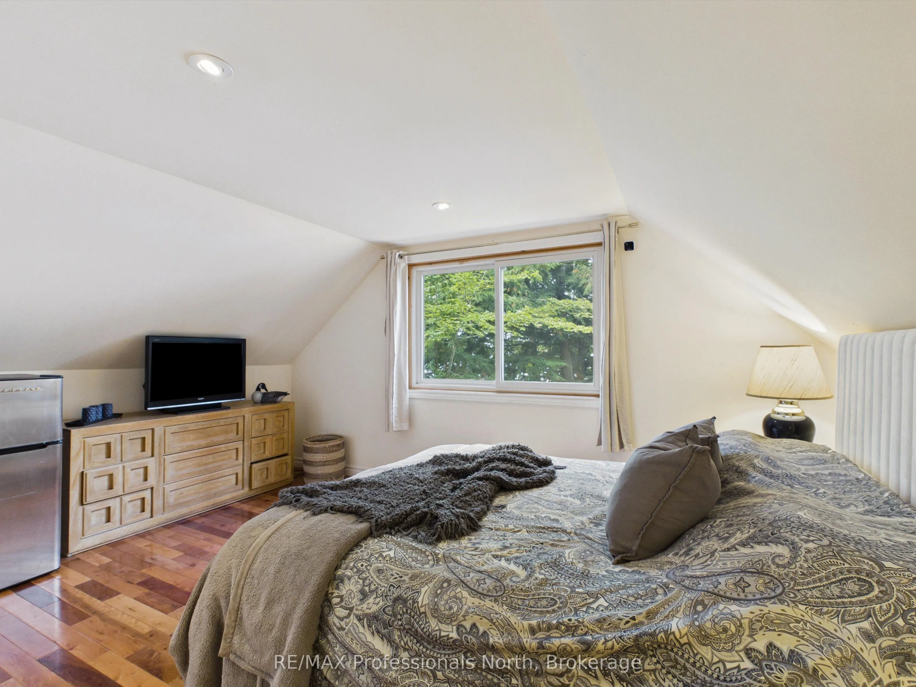 1025 Section House Road