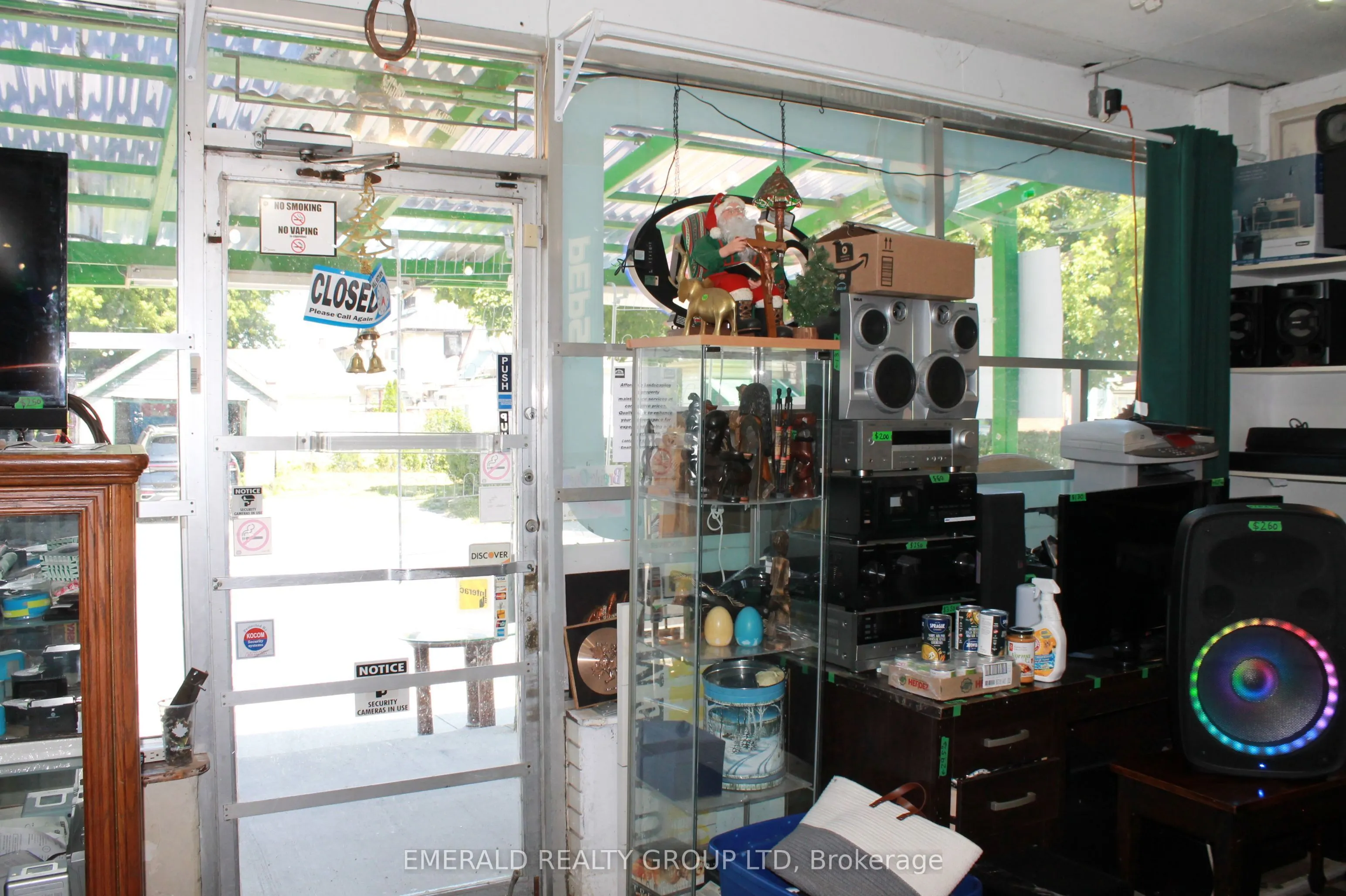 5124 Morrison Street #Main Floor