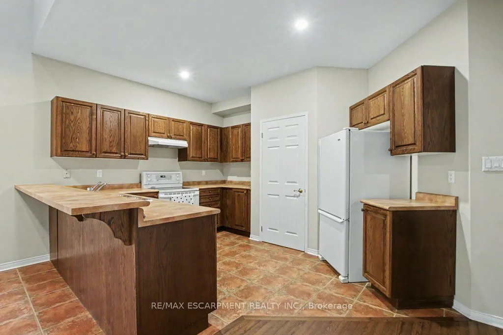 172 VALMONT Court