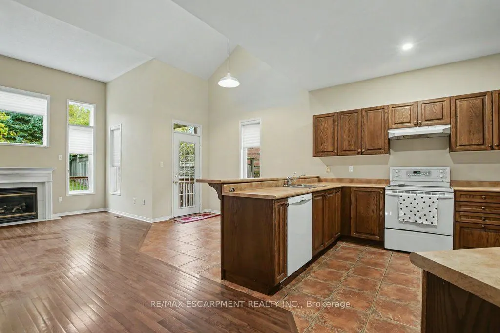 172 VALMONT Court