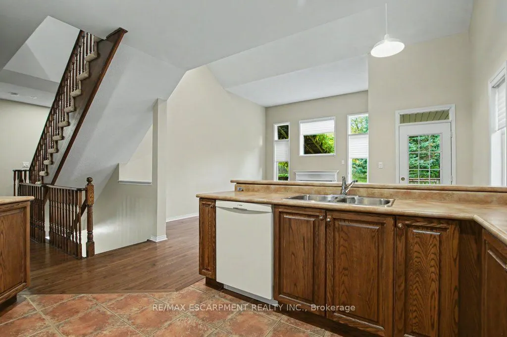 172 VALMONT Court