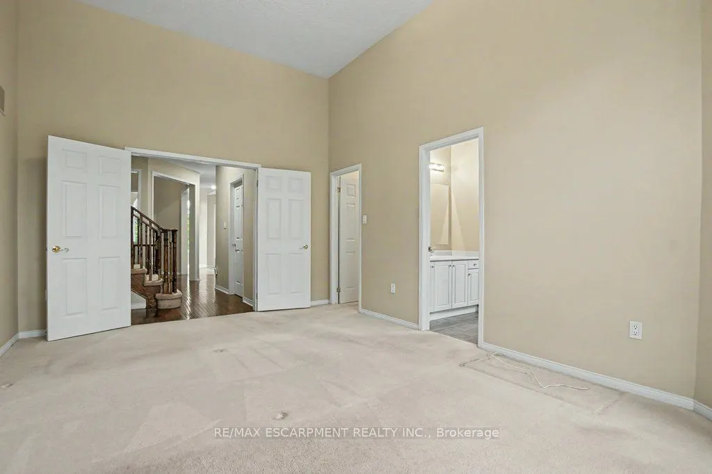 172 VALMONT Court