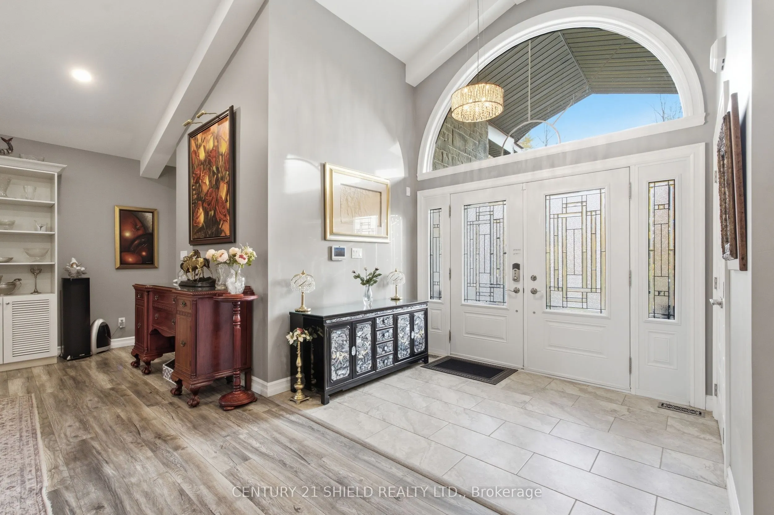 3822 LAKESIDE Drive