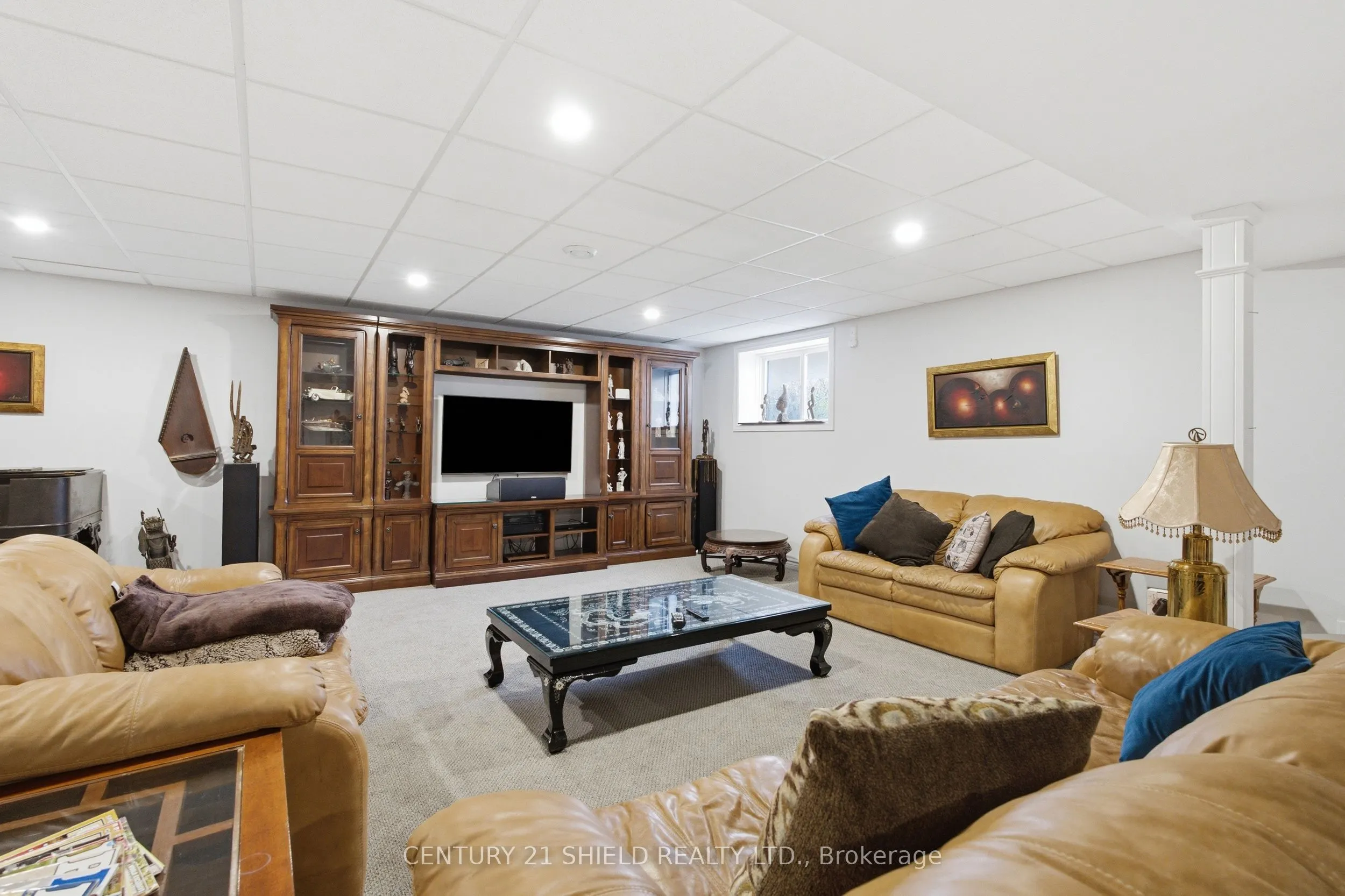 3822 LAKESIDE Drive