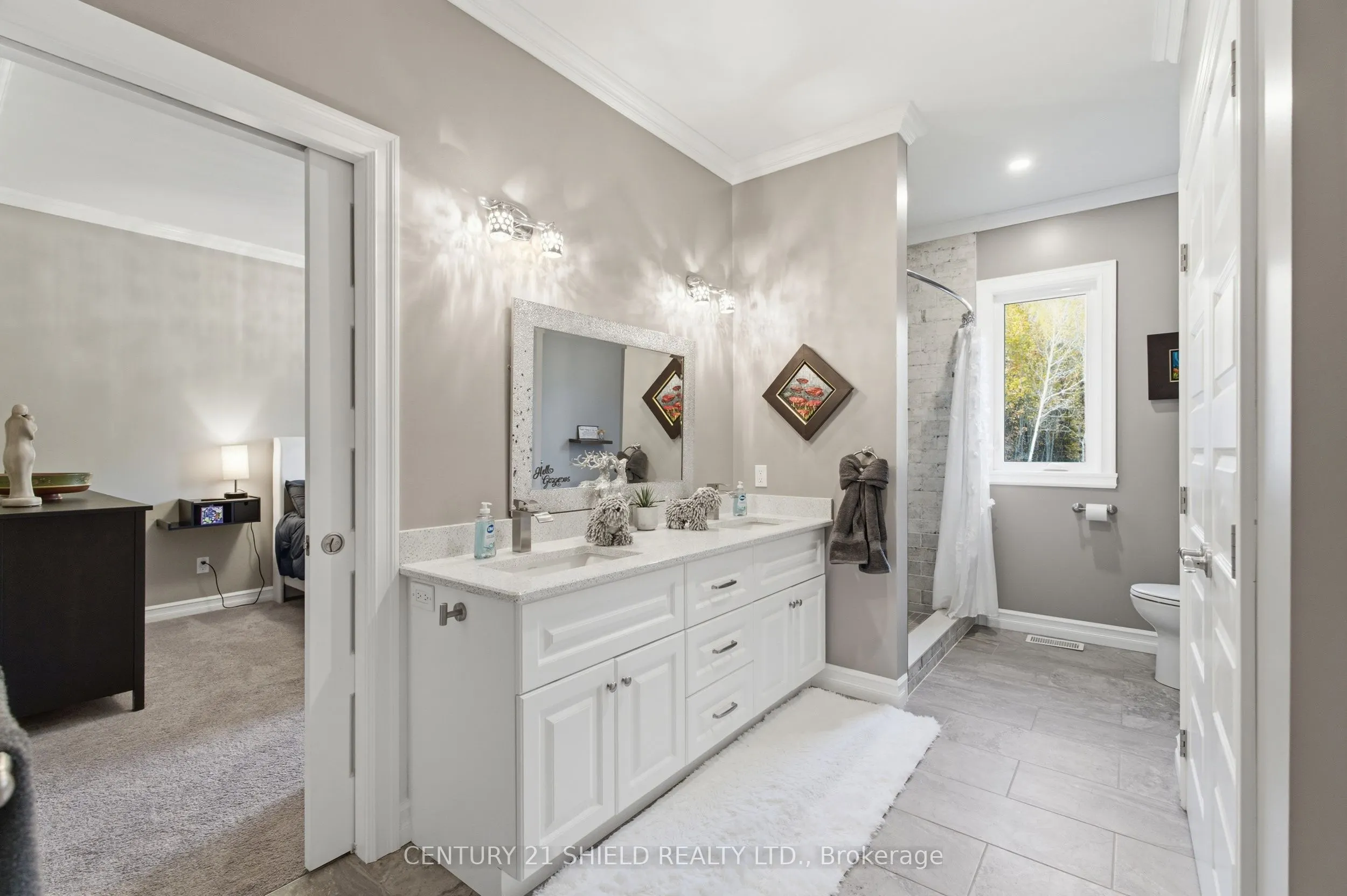 3822 LAKESIDE Drive