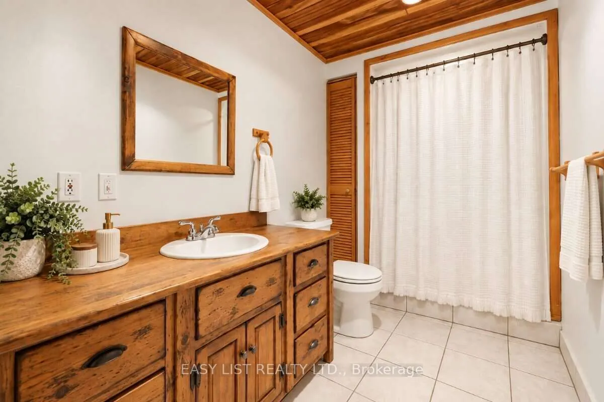 1215 Golden Beach Road