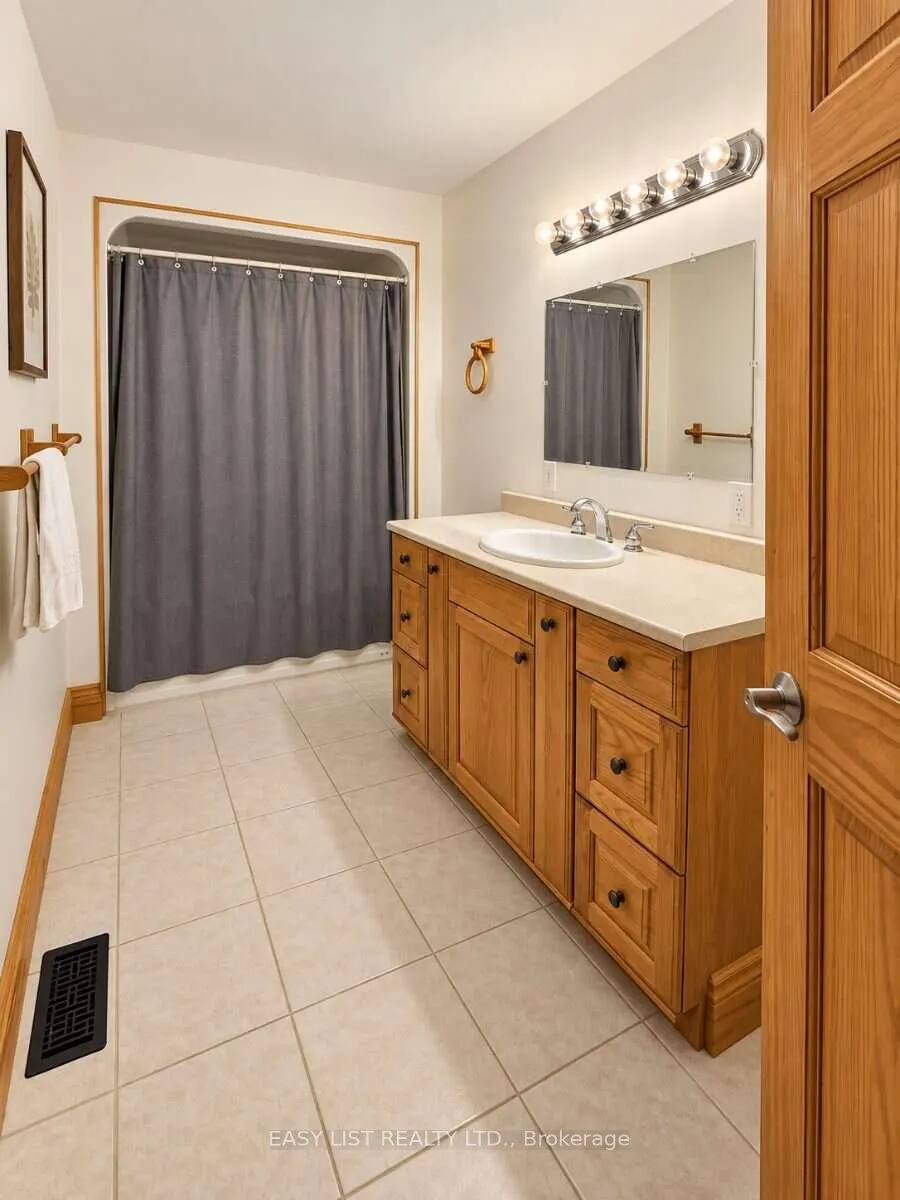 1215 Golden Beach Road