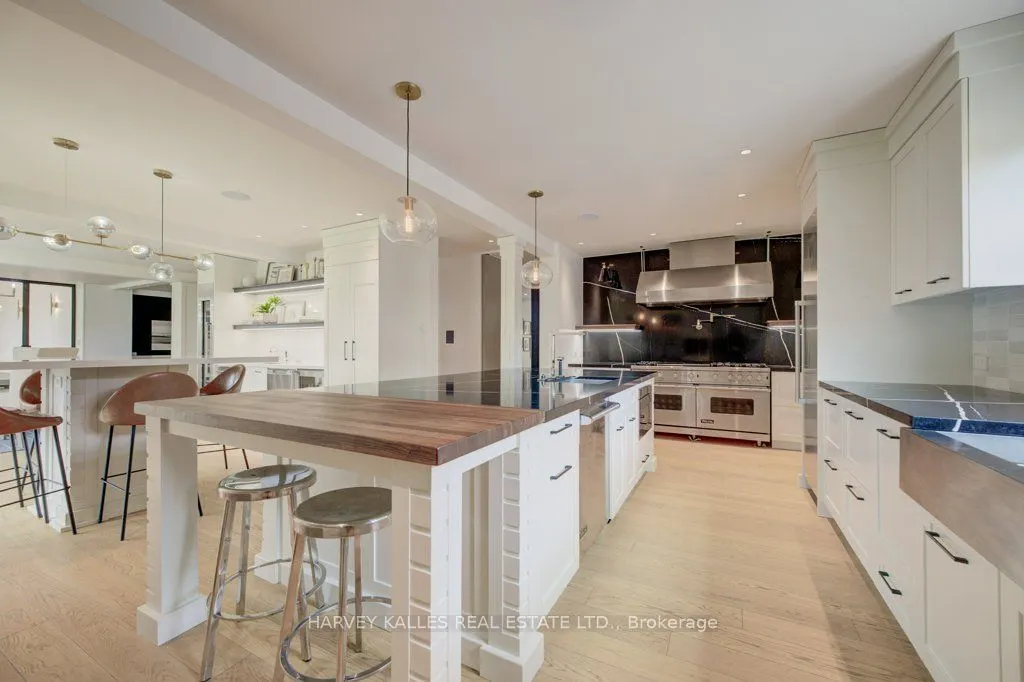 8 Westgate Walk