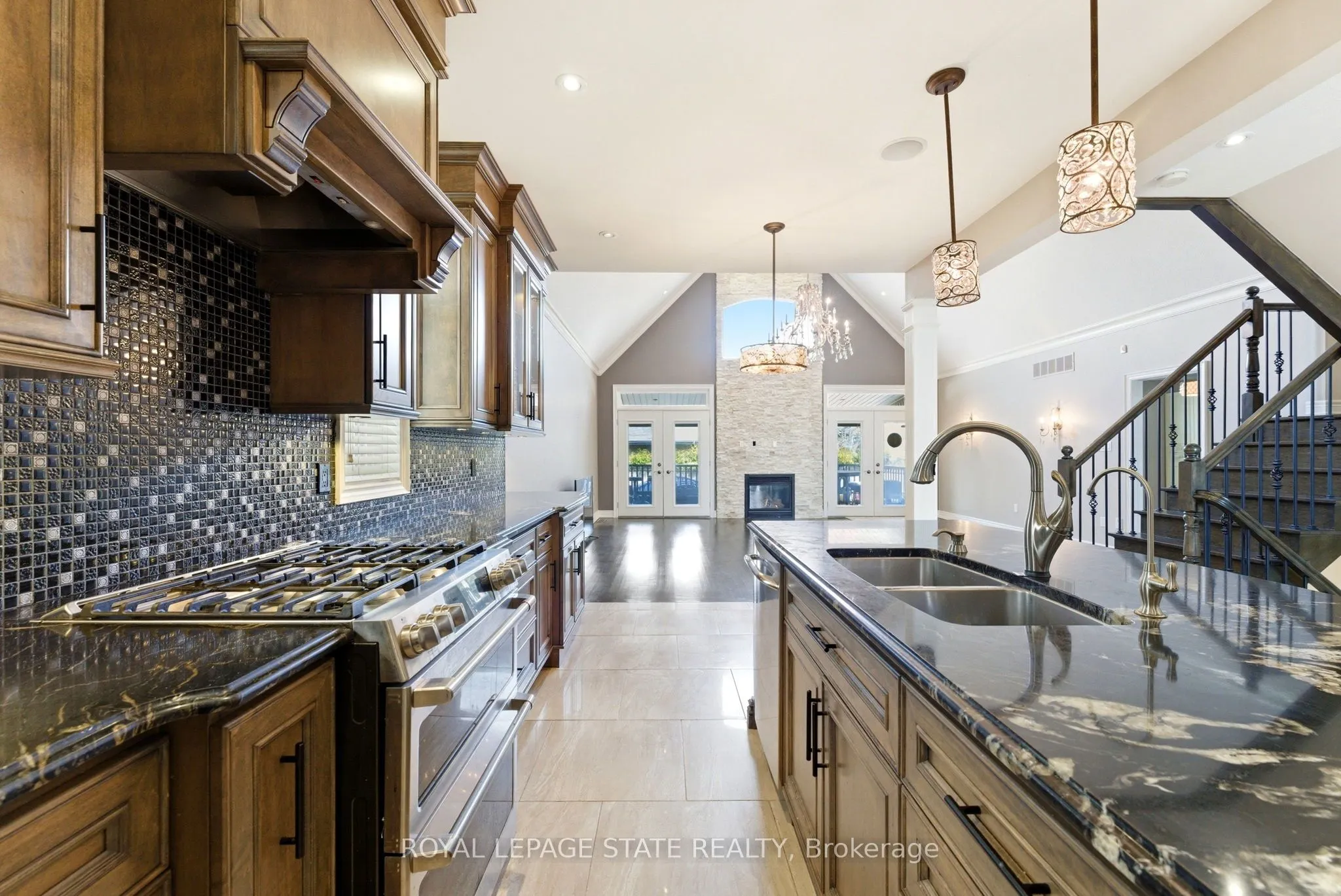 85 Hillcroft Drive