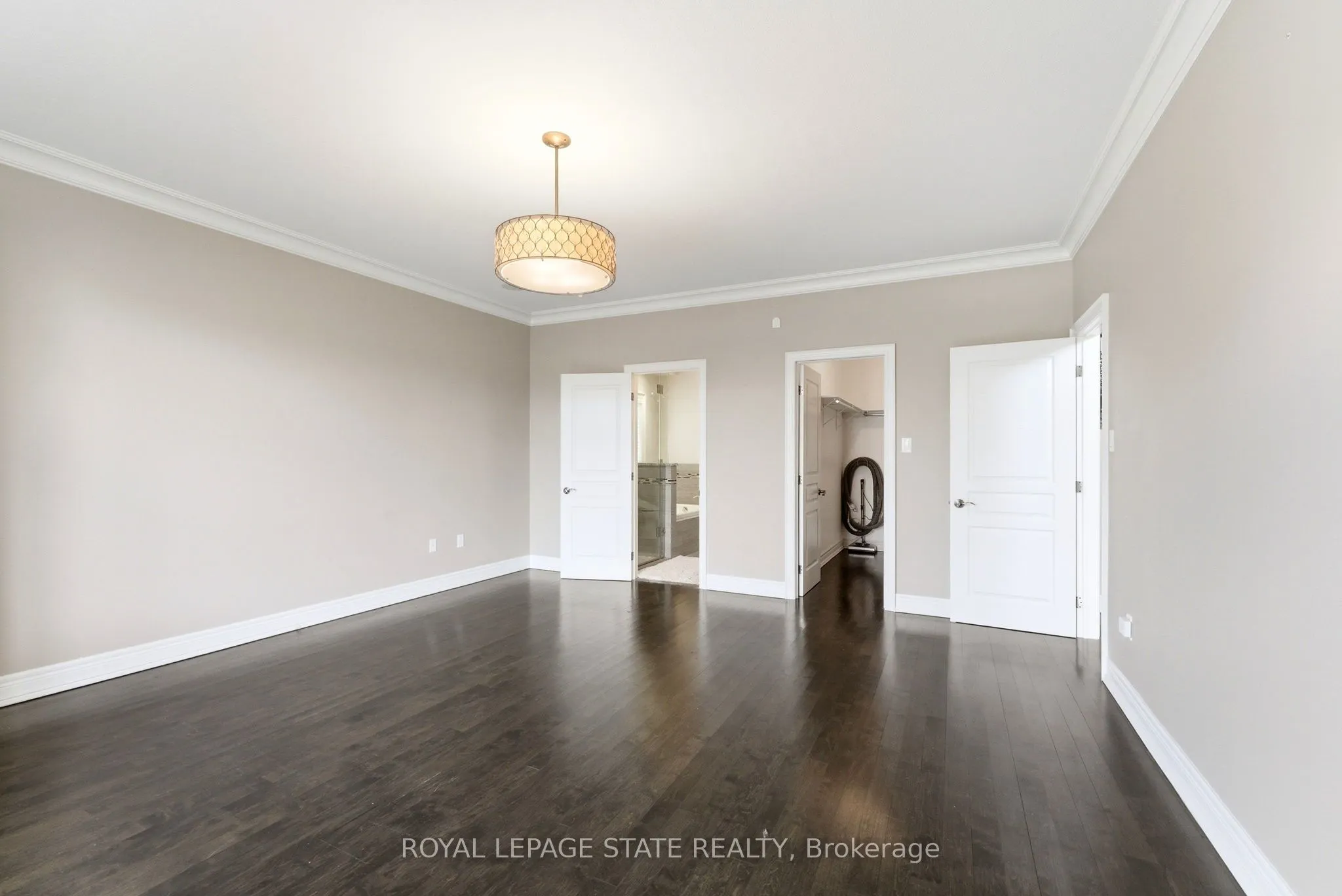 85 Hillcroft Drive