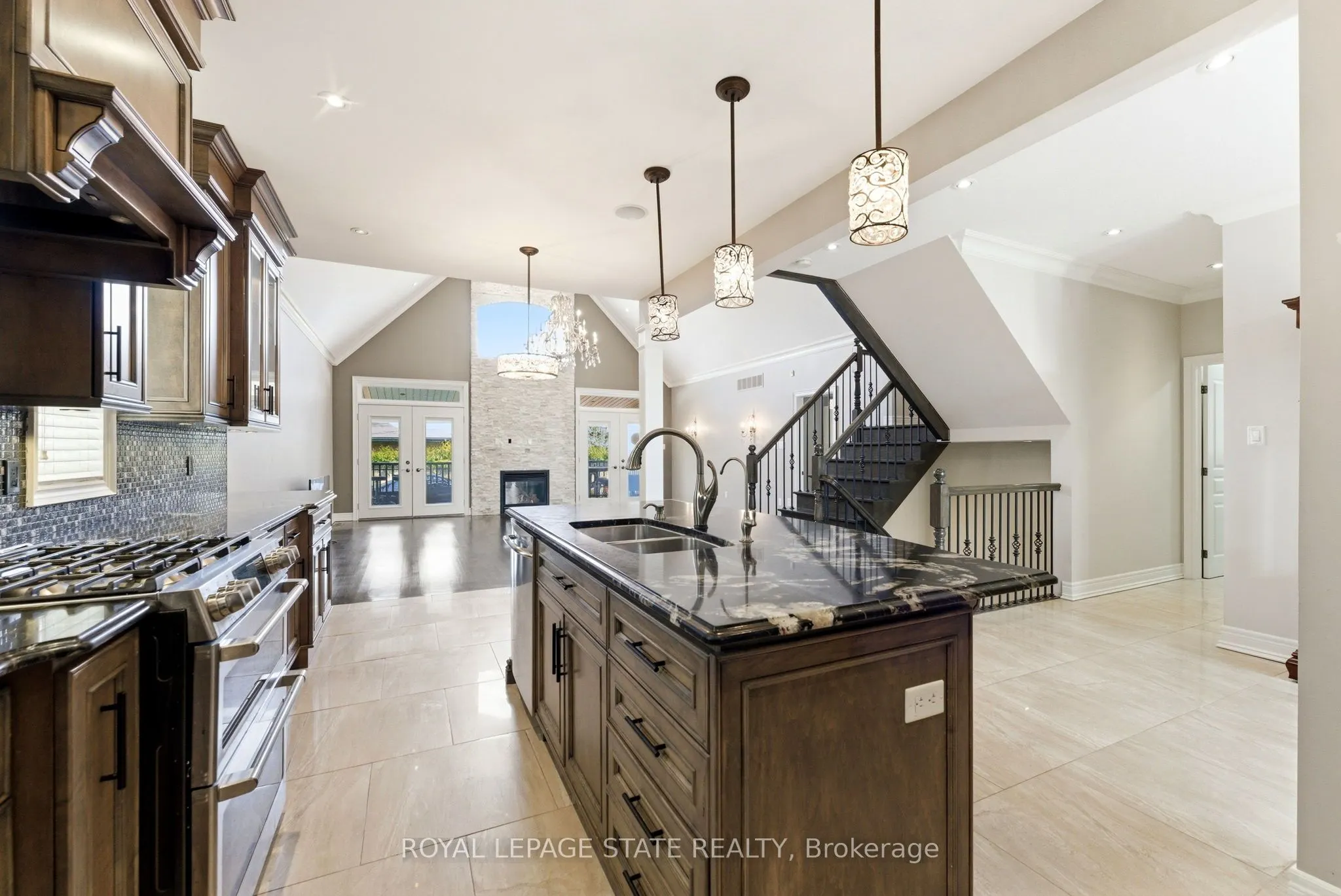 85 Hillcroft Drive