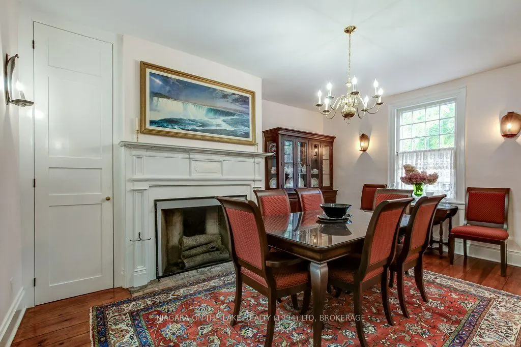 235 Simcoe Street