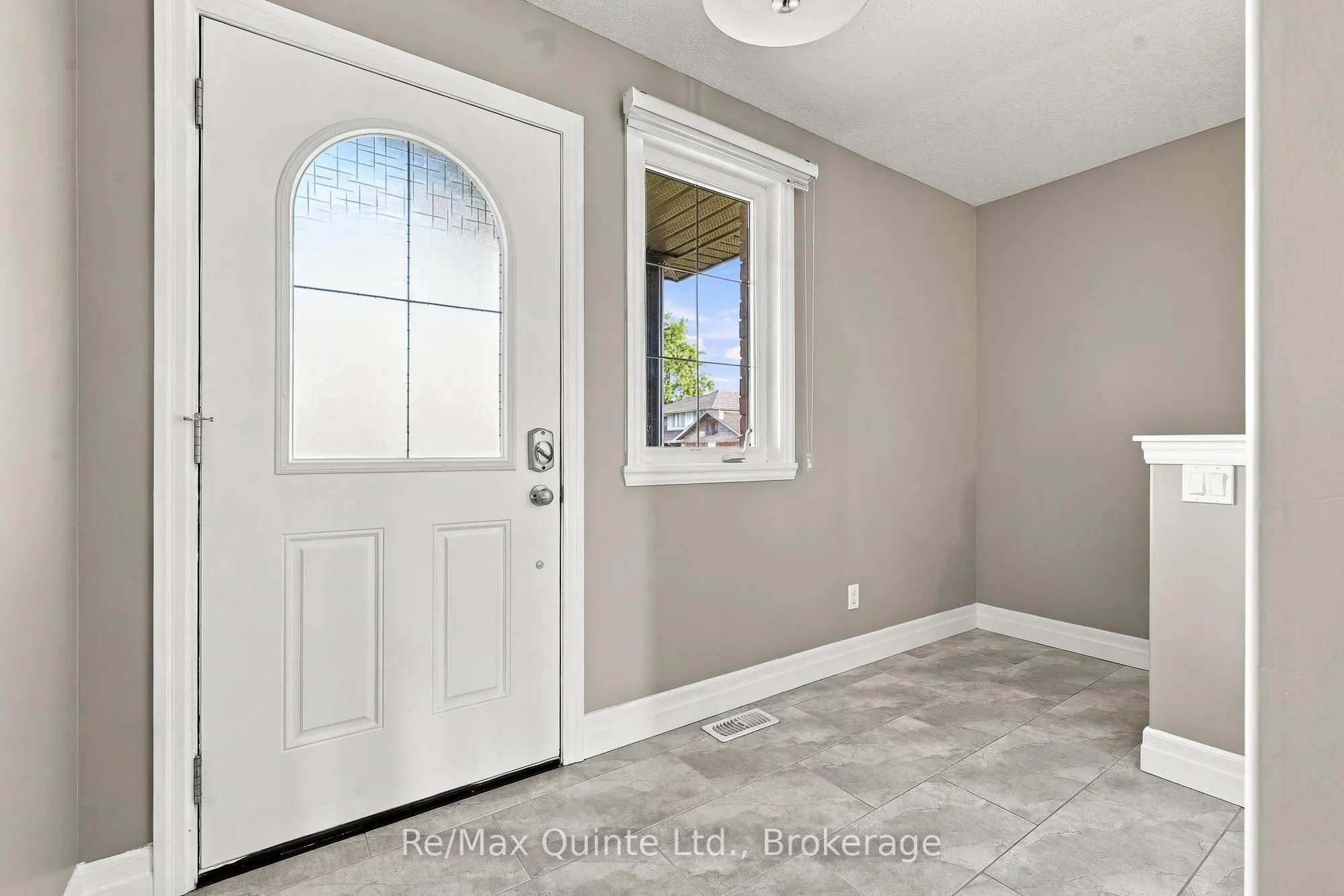 32 Cortland Crescent