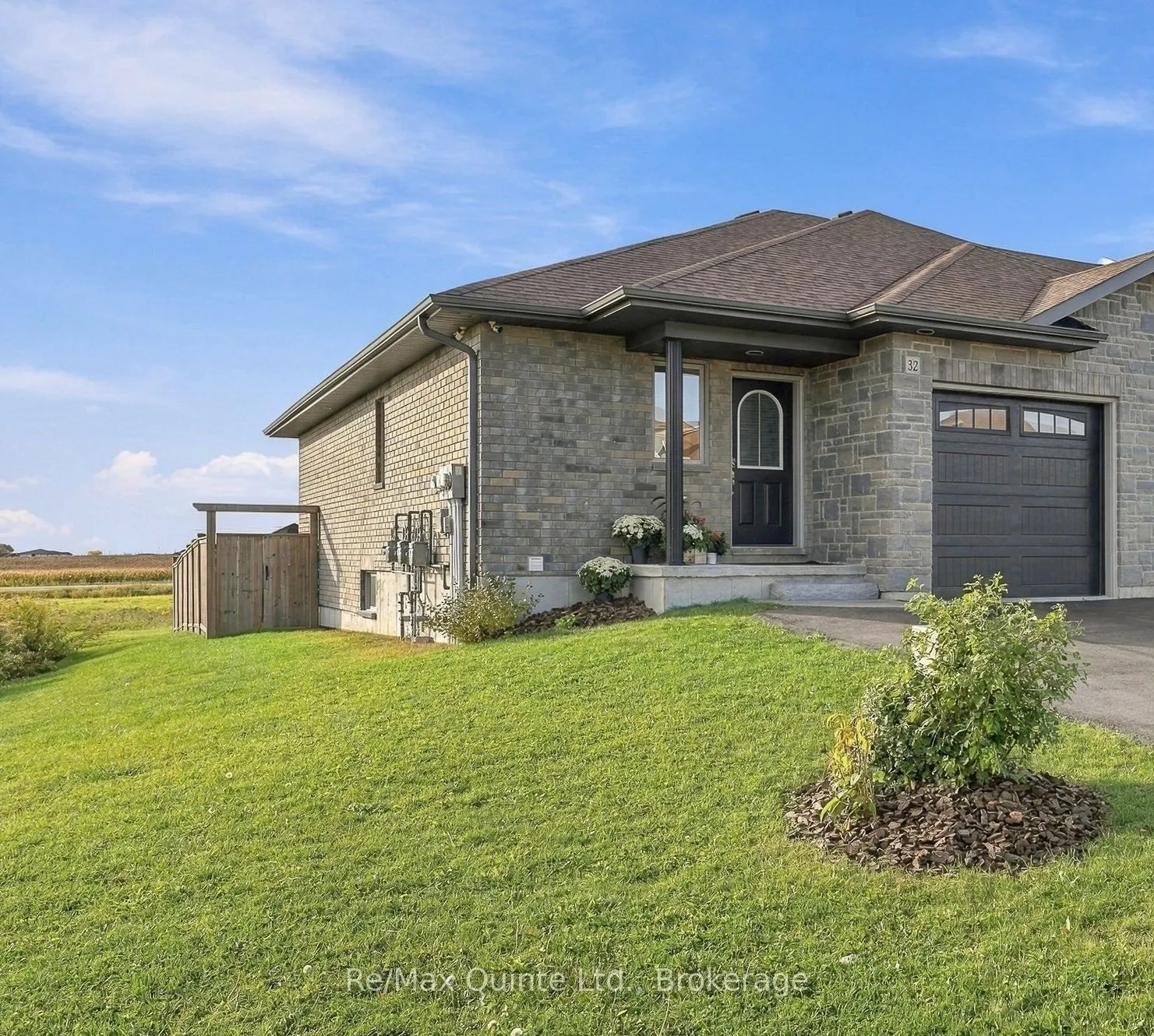 32 Cortland Crescent