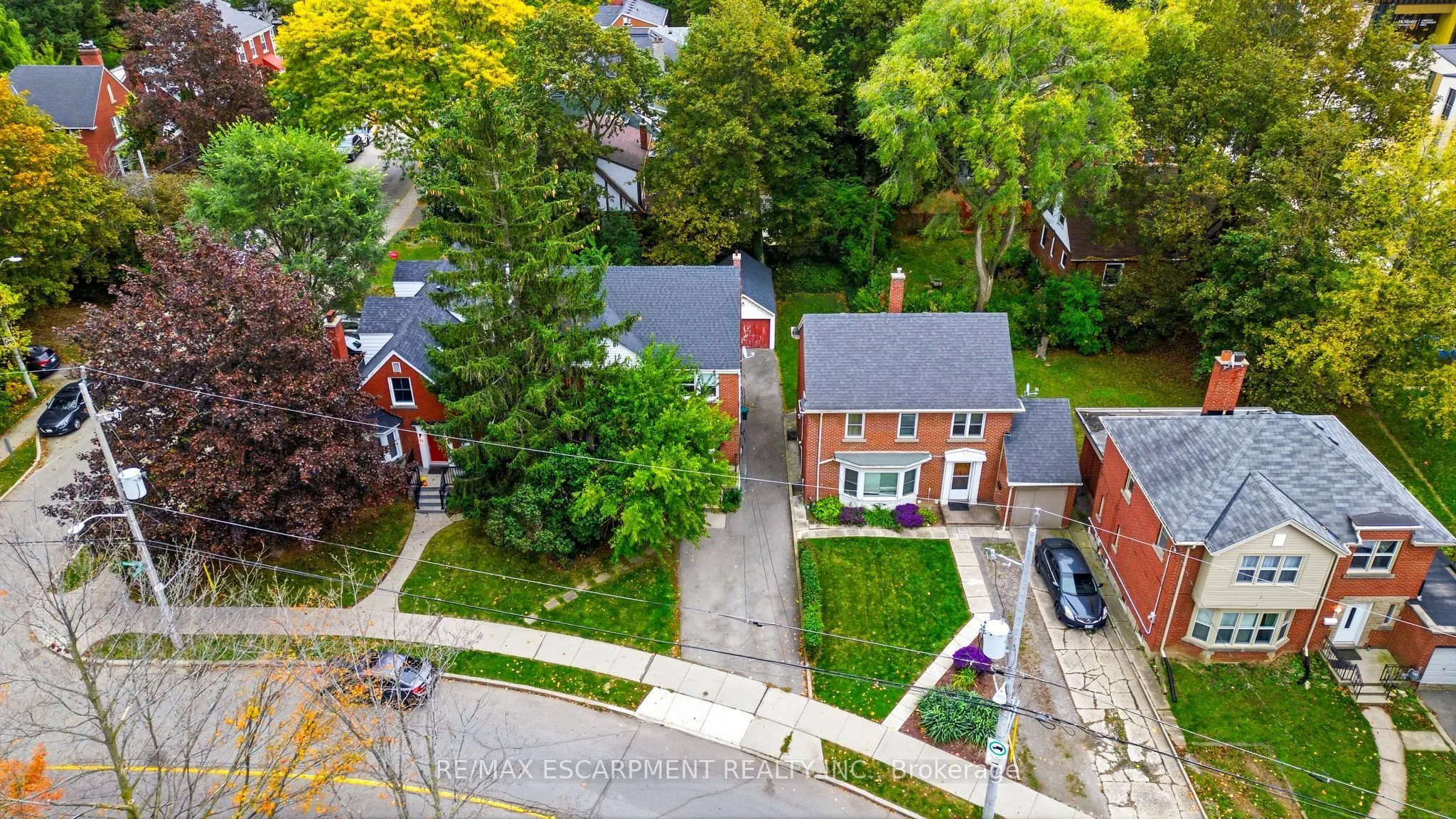27 Forsyth Avenue S