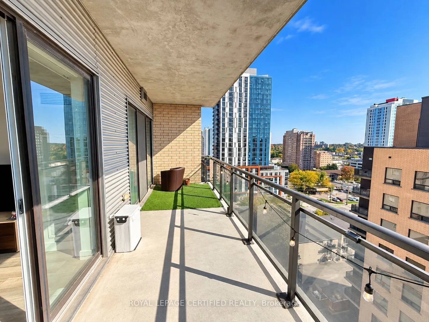 318 Spruce Street S #1001