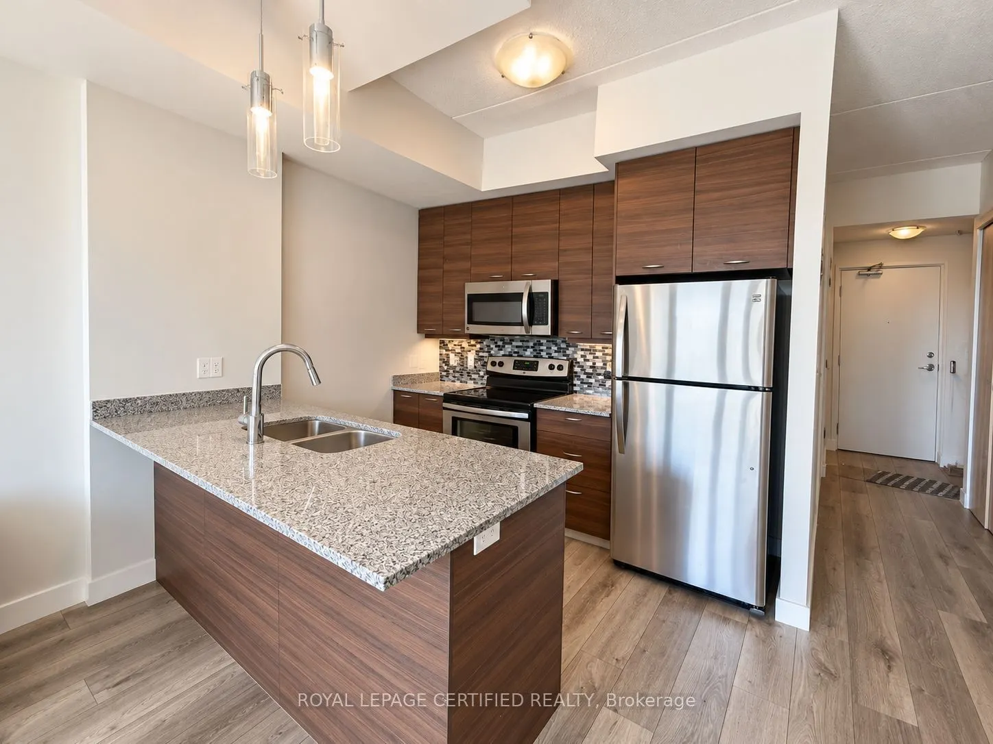 318 Spruce Street S #1001