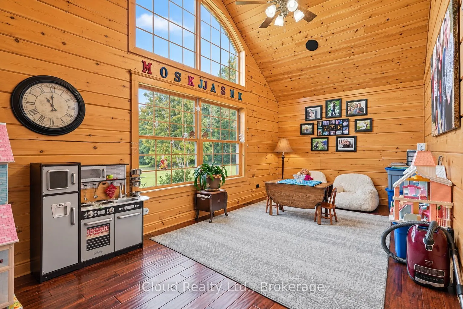 928 Portage Road