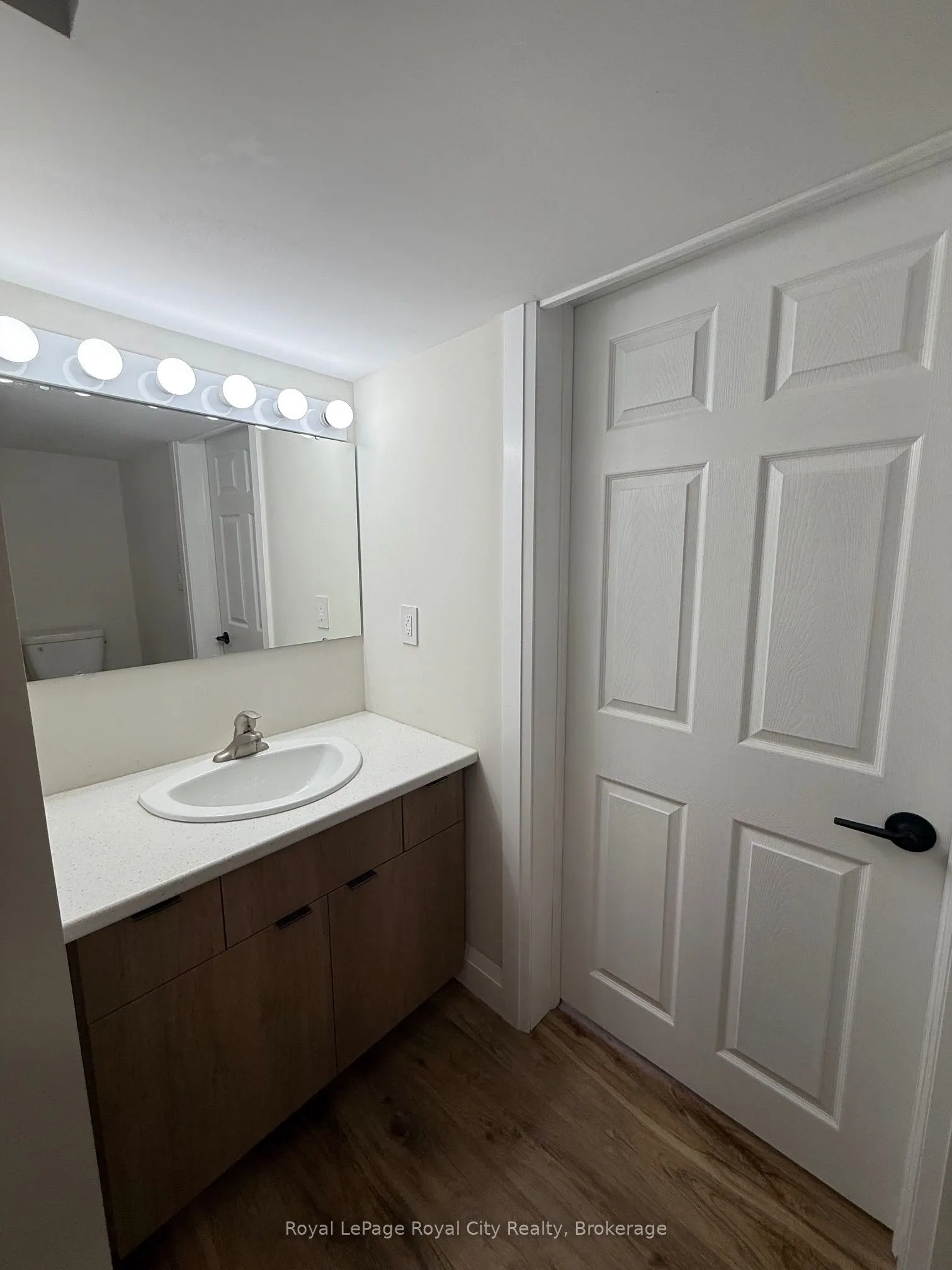 115 Speedvale Avenue W #Basement