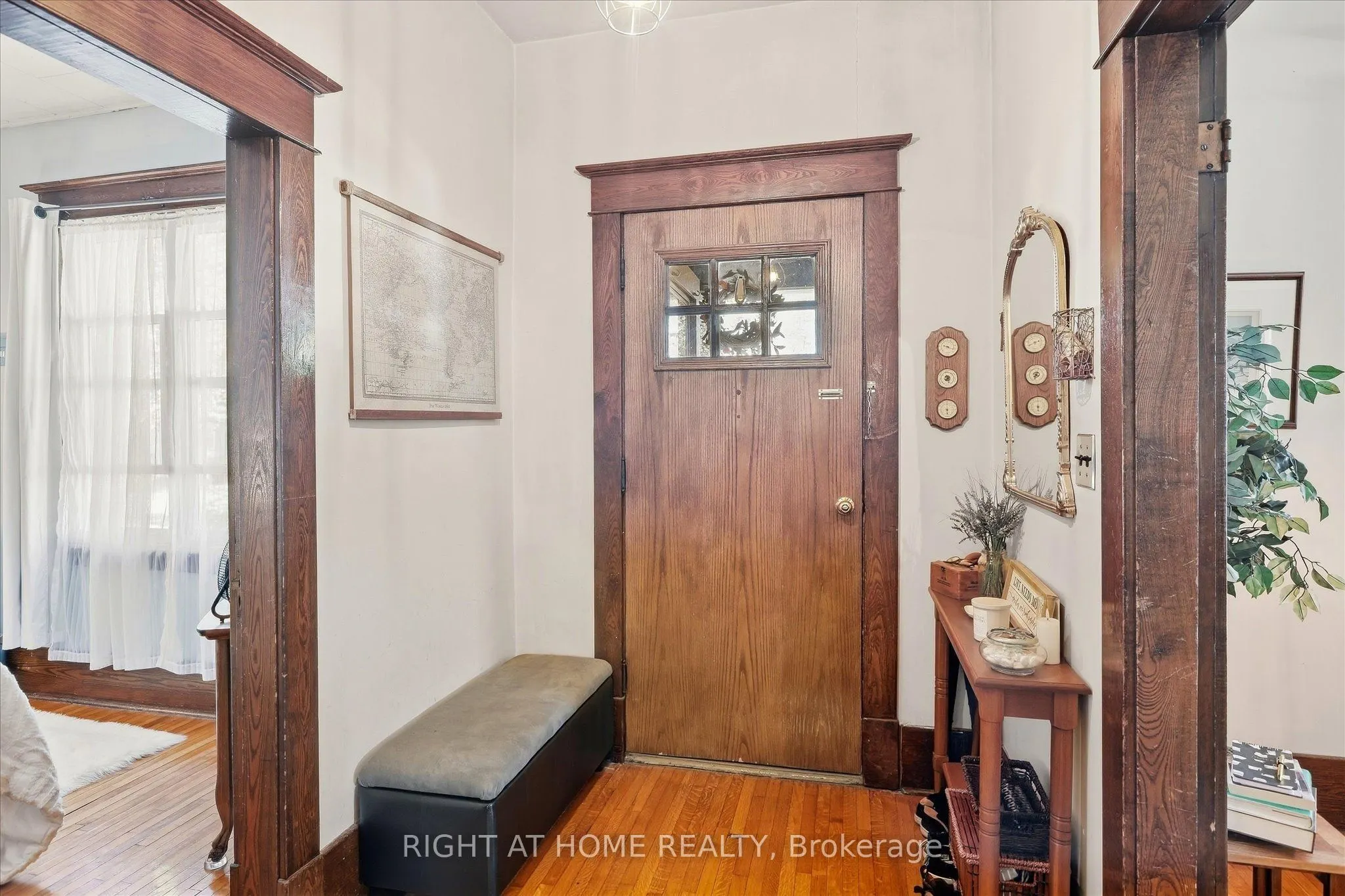 33 MELBOURNE Street W