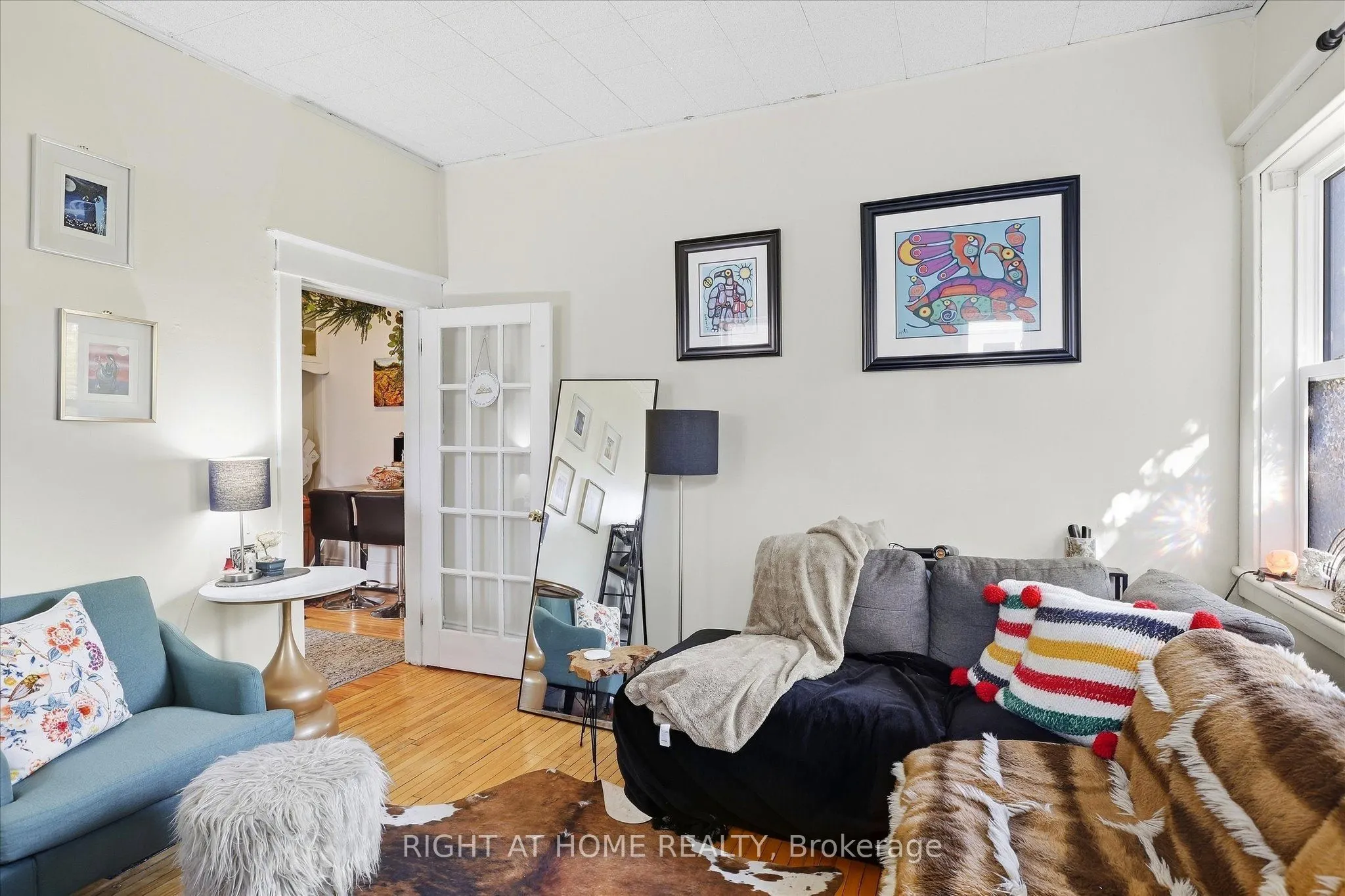 33 MELBOURNE Street W